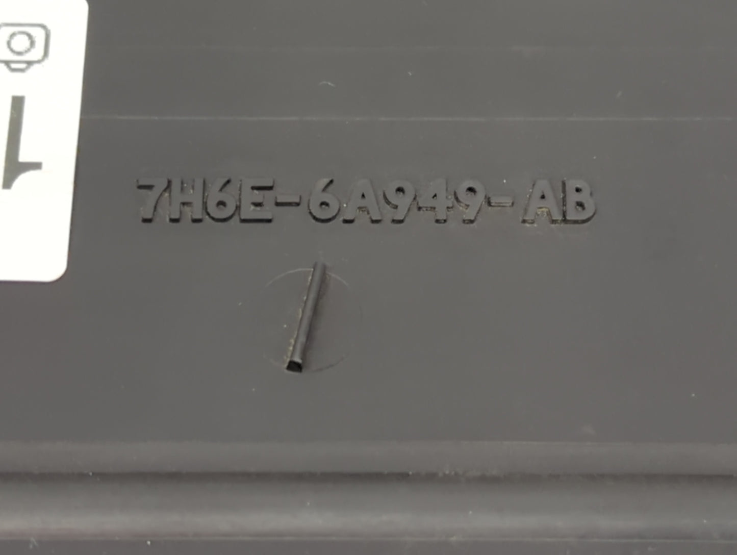 2008 Lincoln Mkz Engine Cover - Oemusedautoparts1.com