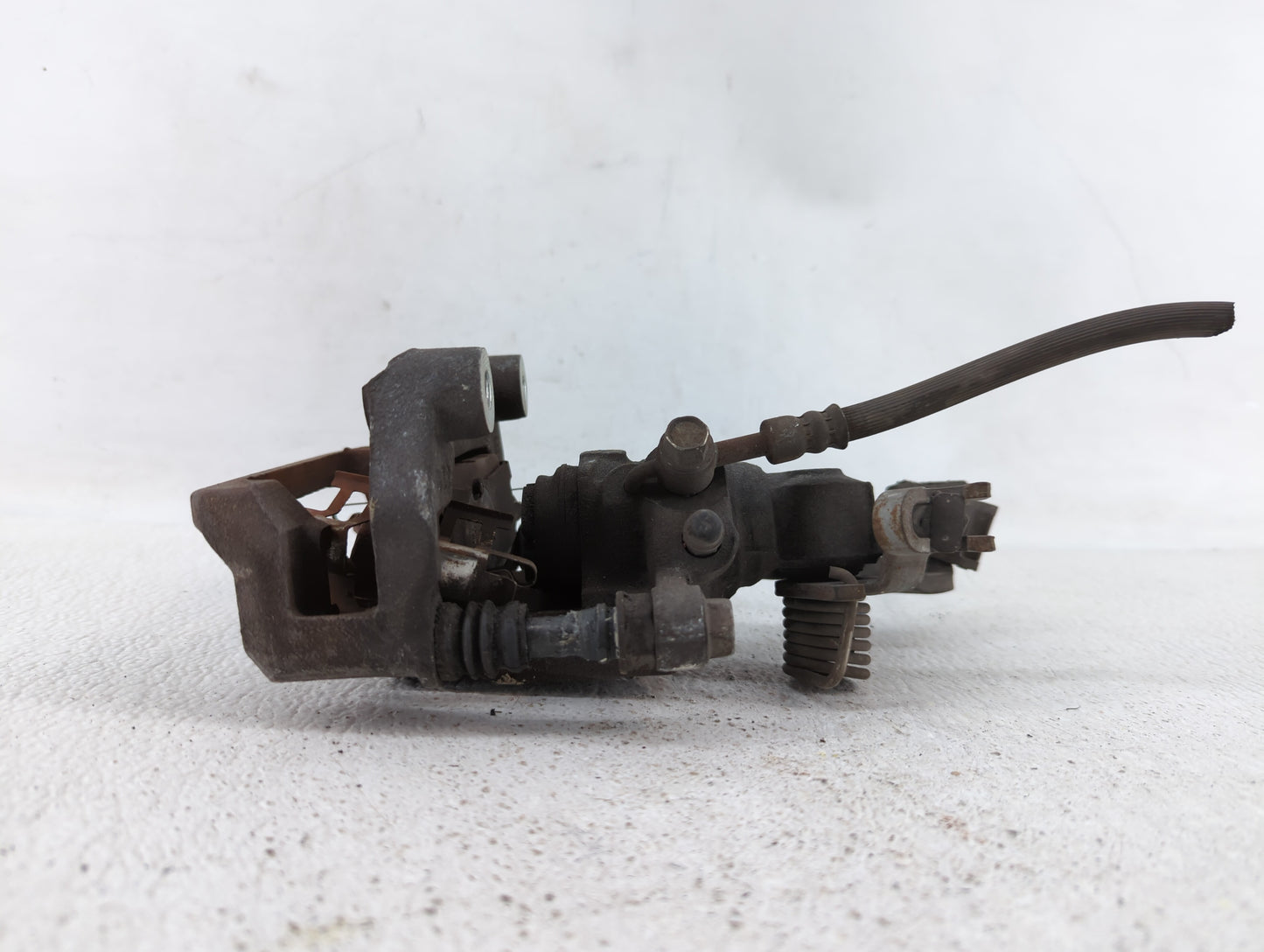 2007-2012 Lincoln Mkz Rear Driver Left Brake Caliper - Oemusedautoparts1.com