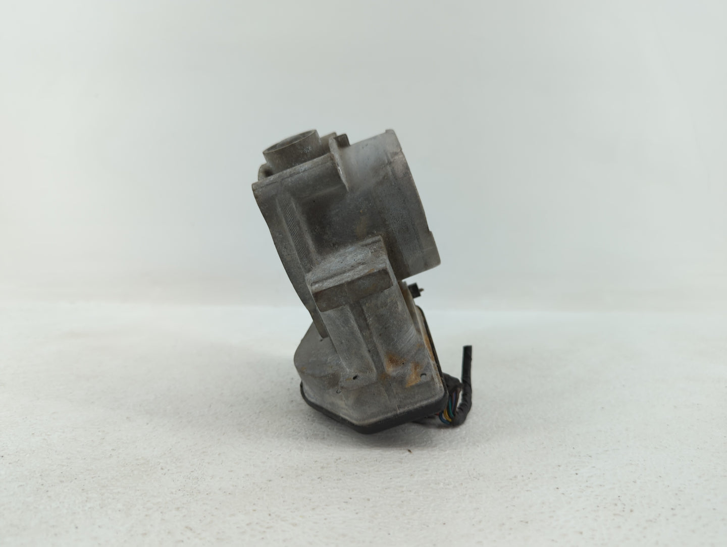 2007-2012 Lincoln Mkz Throttle Body P/N:101007 2 7T4E-EC Fits Fits 2007 2008 2009 2010 2011 2012 2013 2014 OEM Used Auto Par