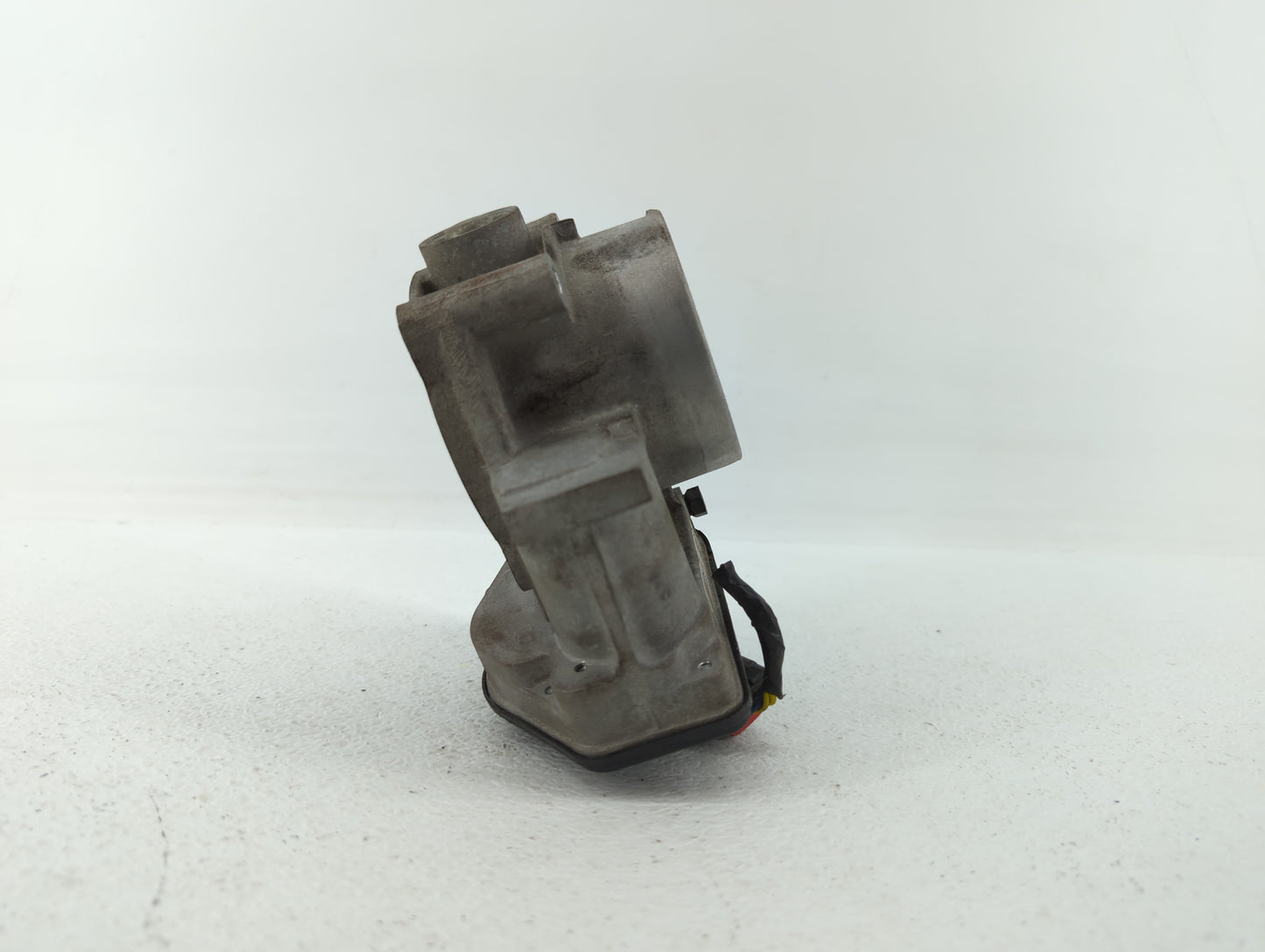 2007-2012 Lincoln Mkz Throttle Body P/N:101007 2 7T4E-EC Fits Fits 2007 2008 2009 2010 2011 2012 2013 2014 OEM Used Auto Par