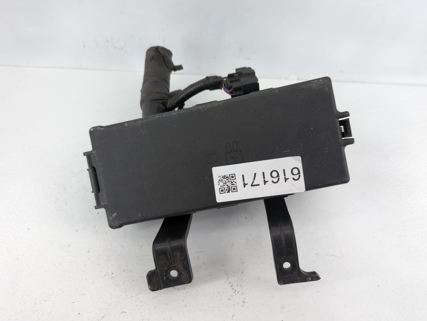 2007-2010 Lincoln Mkz Fusebox Fuse Box Panel Relay Module P/N:8H6T-14290-A Fits Fits 2007 2008 2009 2010 OEM Used Auto Parts