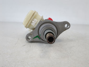compare product 2007-2008 Lincoln Mkz Brake Master Cylinder 864682