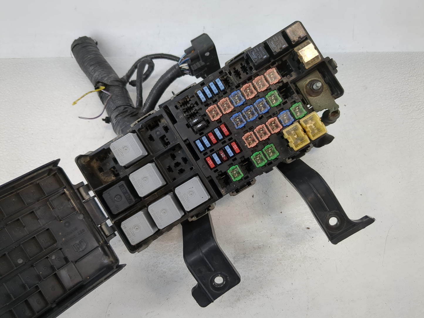 2007-2010 Lincoln Mkz Fusebox Fuse Box Panel Relay Module Fits Fits 2007 2008 2009 2010 OEM Used Auto Parts - Oemusedautopar