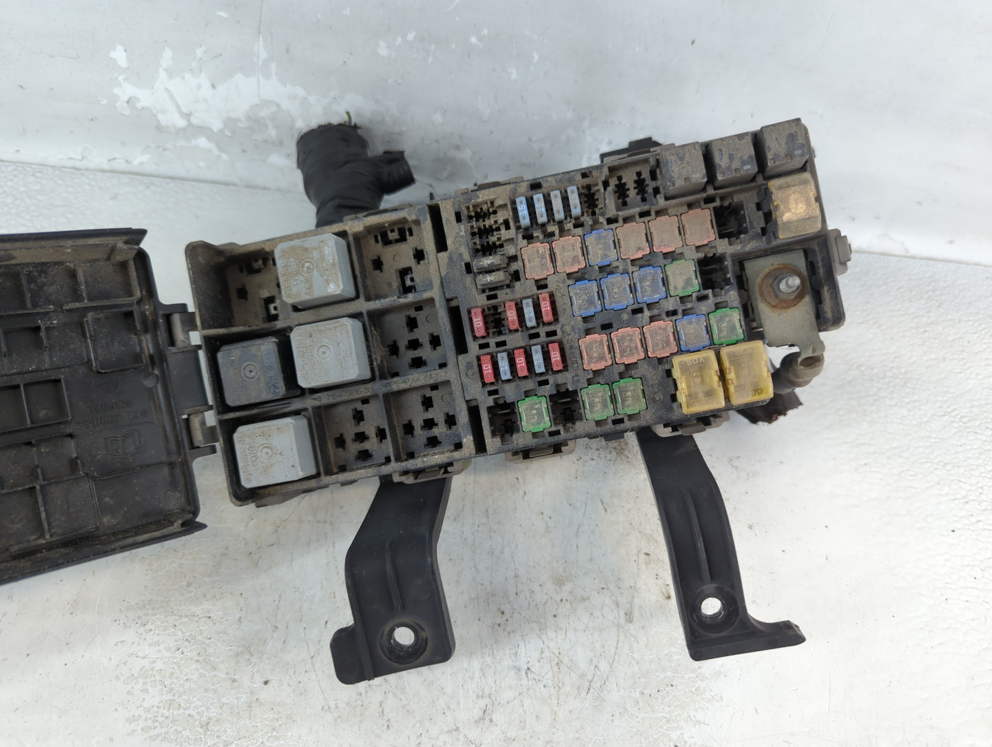 2007-2010 Lincoln Mkz Fusebox Fuse Box Panel Relay Module Fits Fits 2007 2008 2009 2010 OEM Used Auto Parts - Oemusedautopar