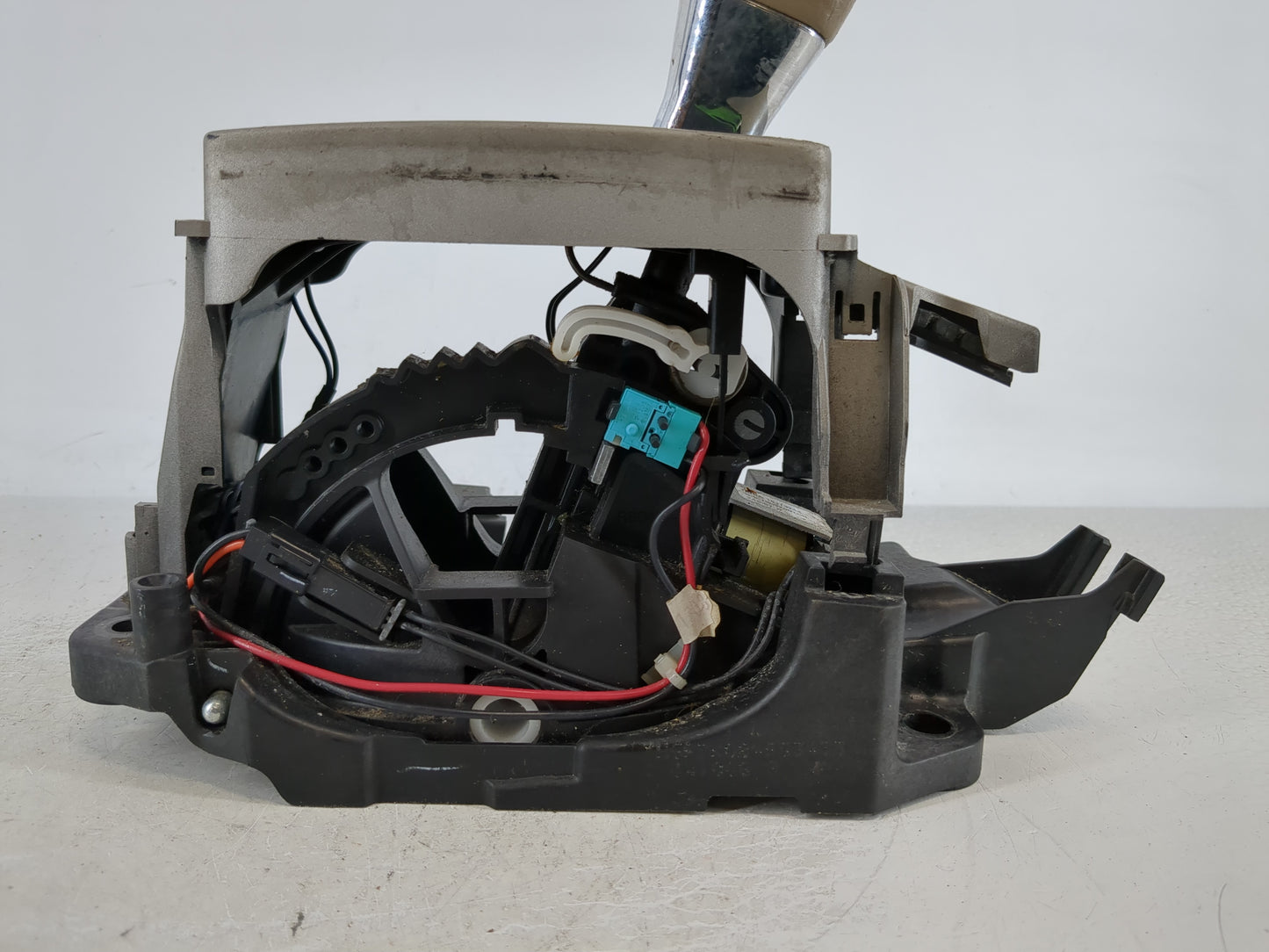 2008 Lincoln Mkz Floor Console Assembly Shifter - Oemusedautoparts1.com