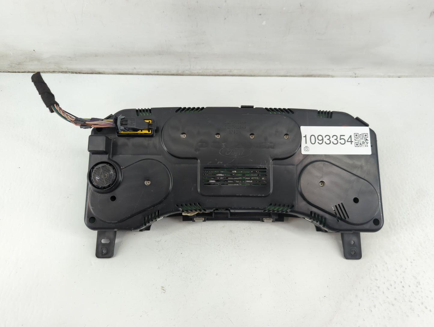 2008 Lincoln Navigator Instrument Cluster Speedometer Gauges P/N:R79DH 7L7T-10849, 761T-10849 Fits OEM Used Auto Parts - Oem