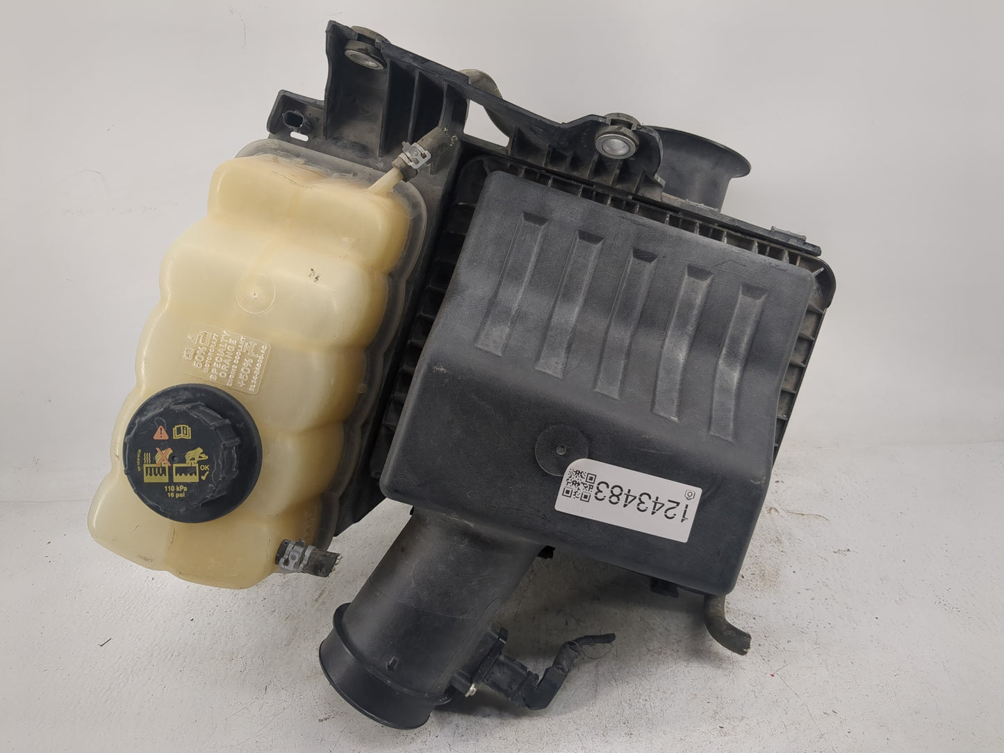 2007-2008 Lincoln Navigator Air Cleaner Intake-duct Hose Tube - Oemusedautoparts1.com