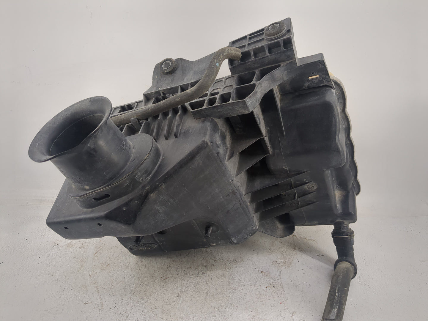 2007-2008 Lincoln Navigator Air Cleaner Intake-duct Hose Tube - Oemusedautoparts1.com