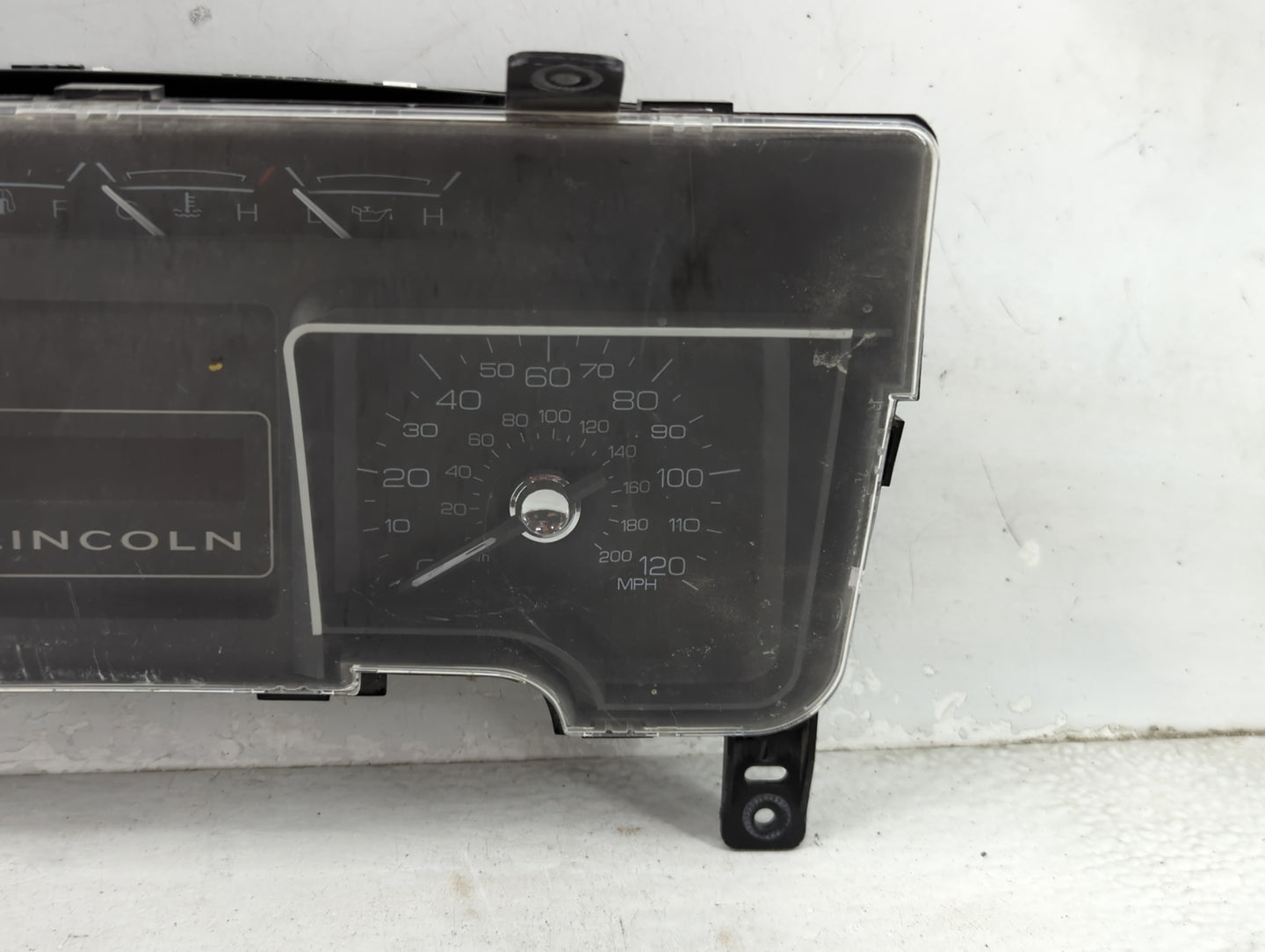 2008 Lincoln Navigator Instrument Cluster Speedometer Gauges P/N:7L1T-10849 7L7T-10849, R79DH Miles: Fits OEM Used Auto Part