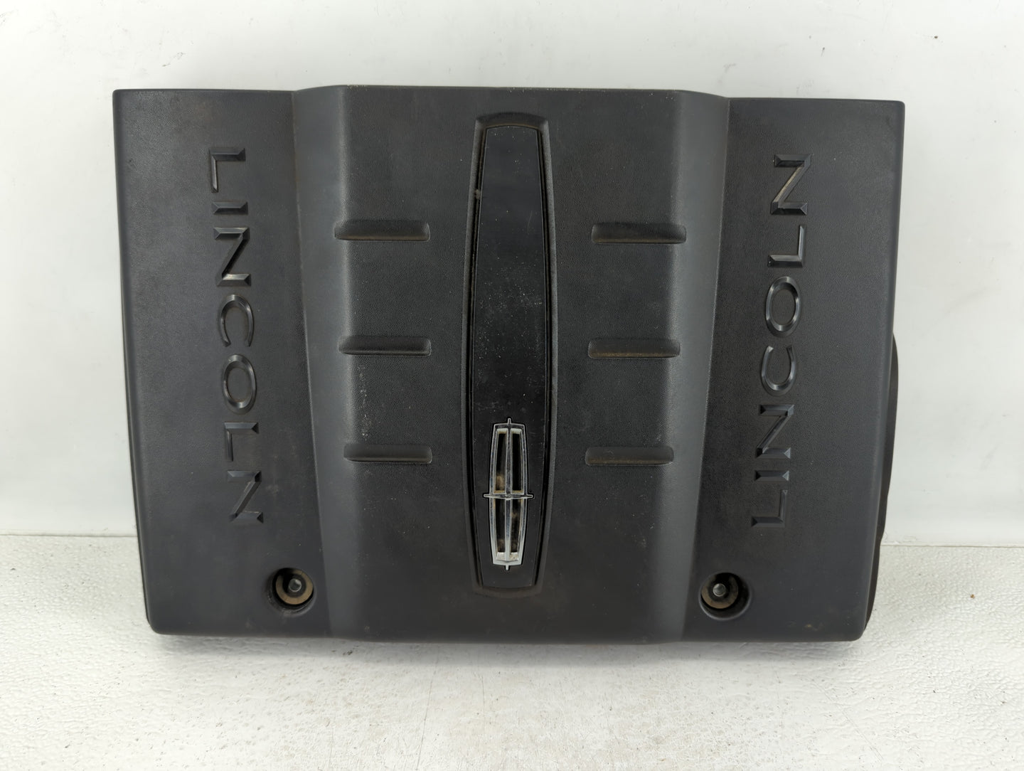 2008 Lincoln Navigator Engine Cover - Oemusedautoparts1.com