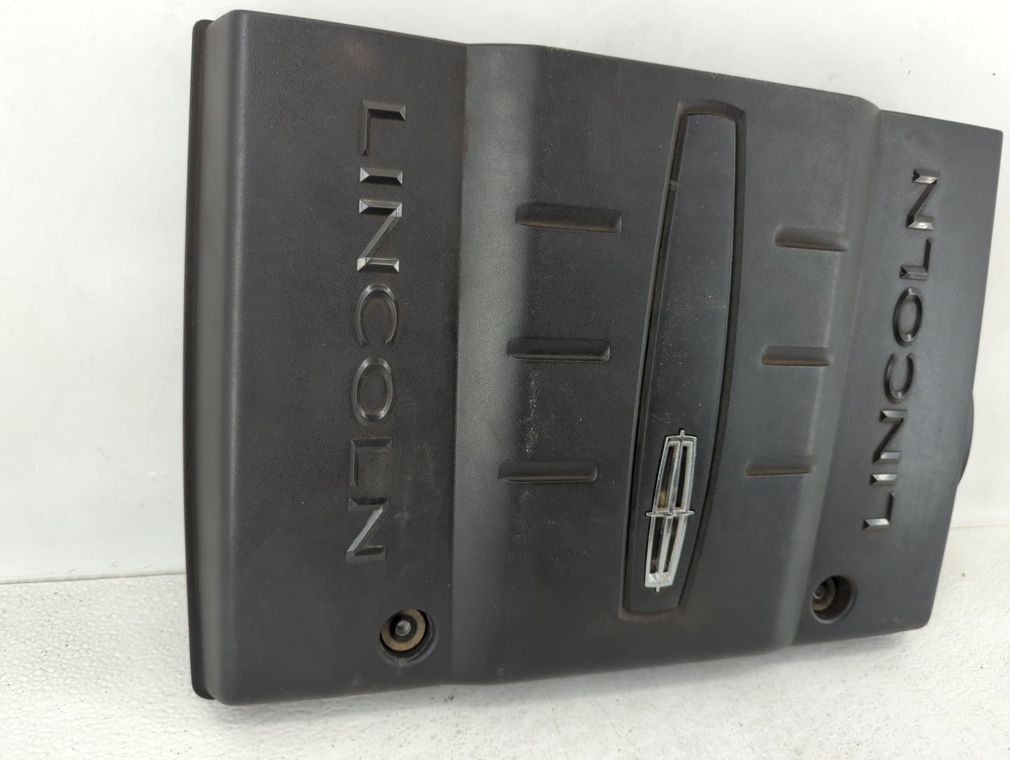 2008 Lincoln Navigator Engine Cover - Oemusedautoparts1.com