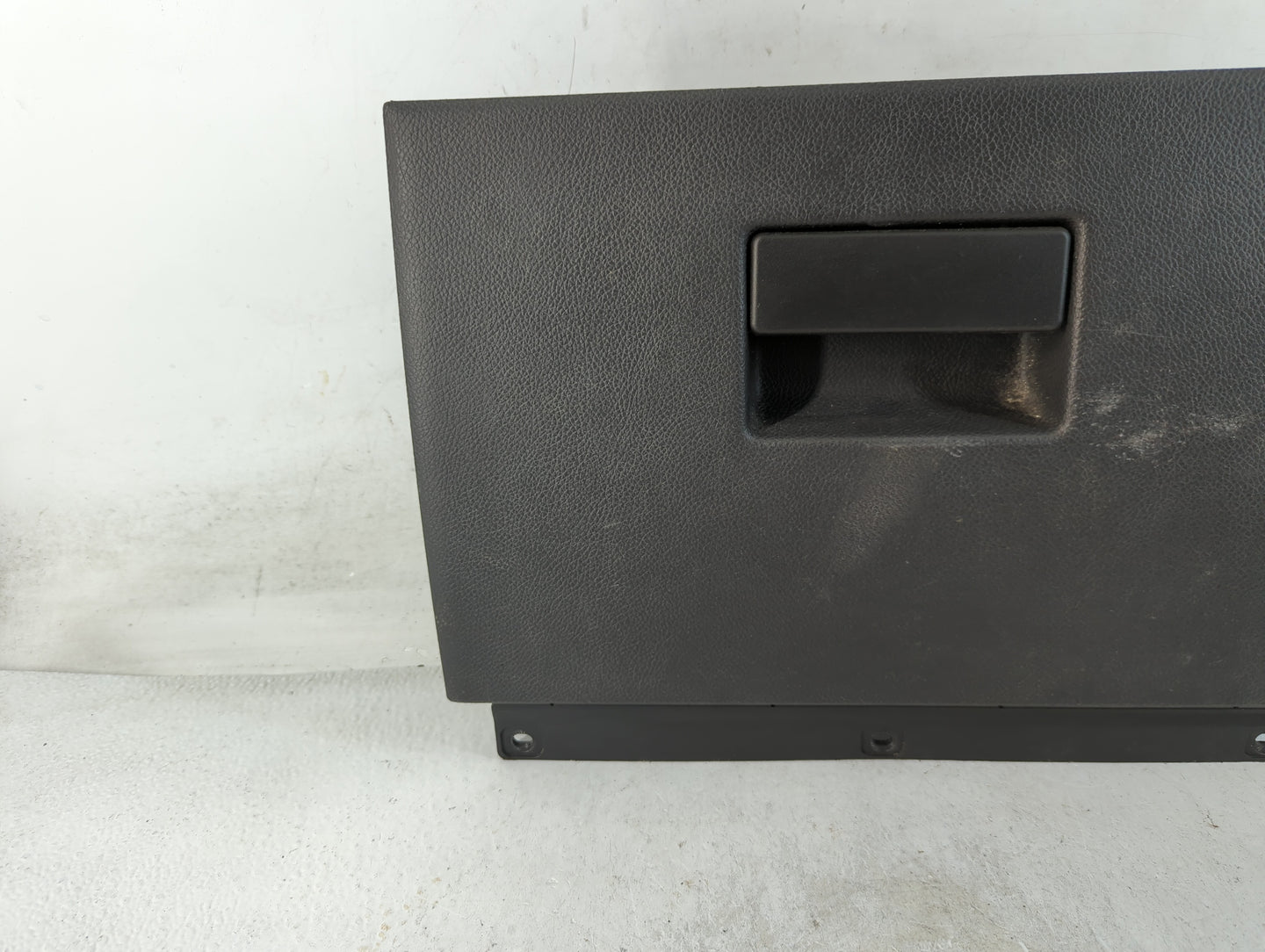 2008 Lincoln Navigator Passenger Glove Box Door Storage Compartment - Oemusedautoparts1.com