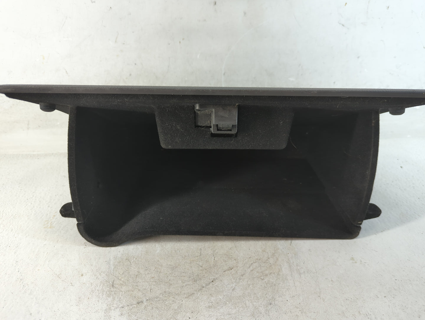 2008 Lincoln Navigator Passenger Glove Box Door Storage Compartment - Oemusedautoparts1.com