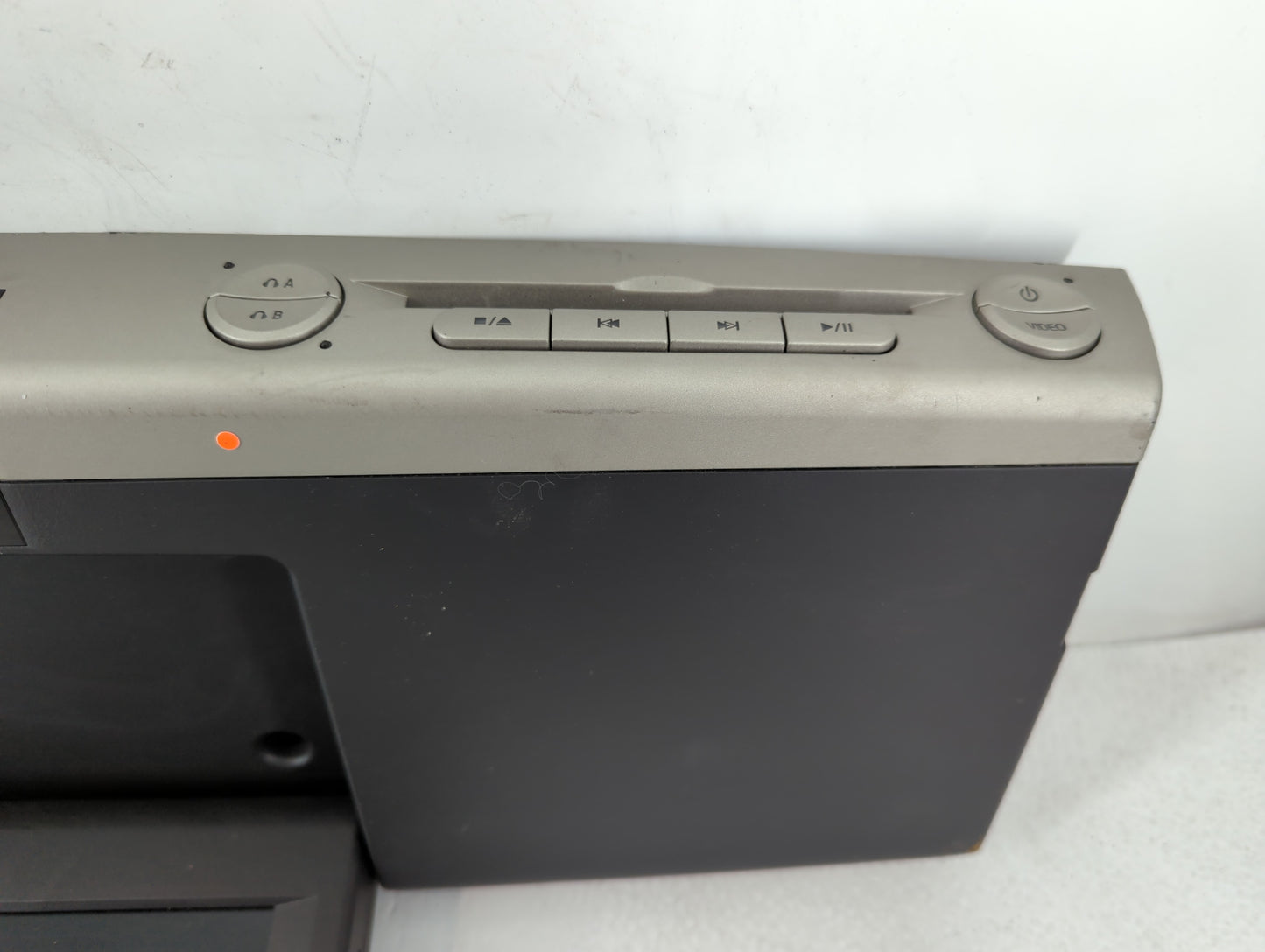 2008 Lincoln Navigator Center Floor Console P/N:10E947-AA35B8 28108867 Fits OEM Used Auto Parts - Oemusedautoparts1.com