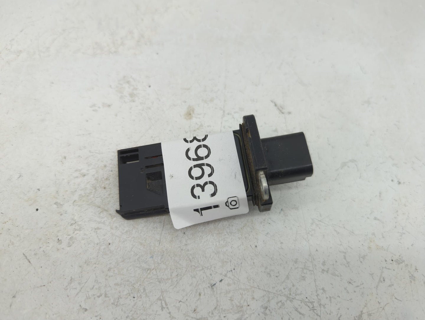 2005-2011 Lincoln Town Car Mass Air Flow Meter Maf - Oemusedautoparts1.com