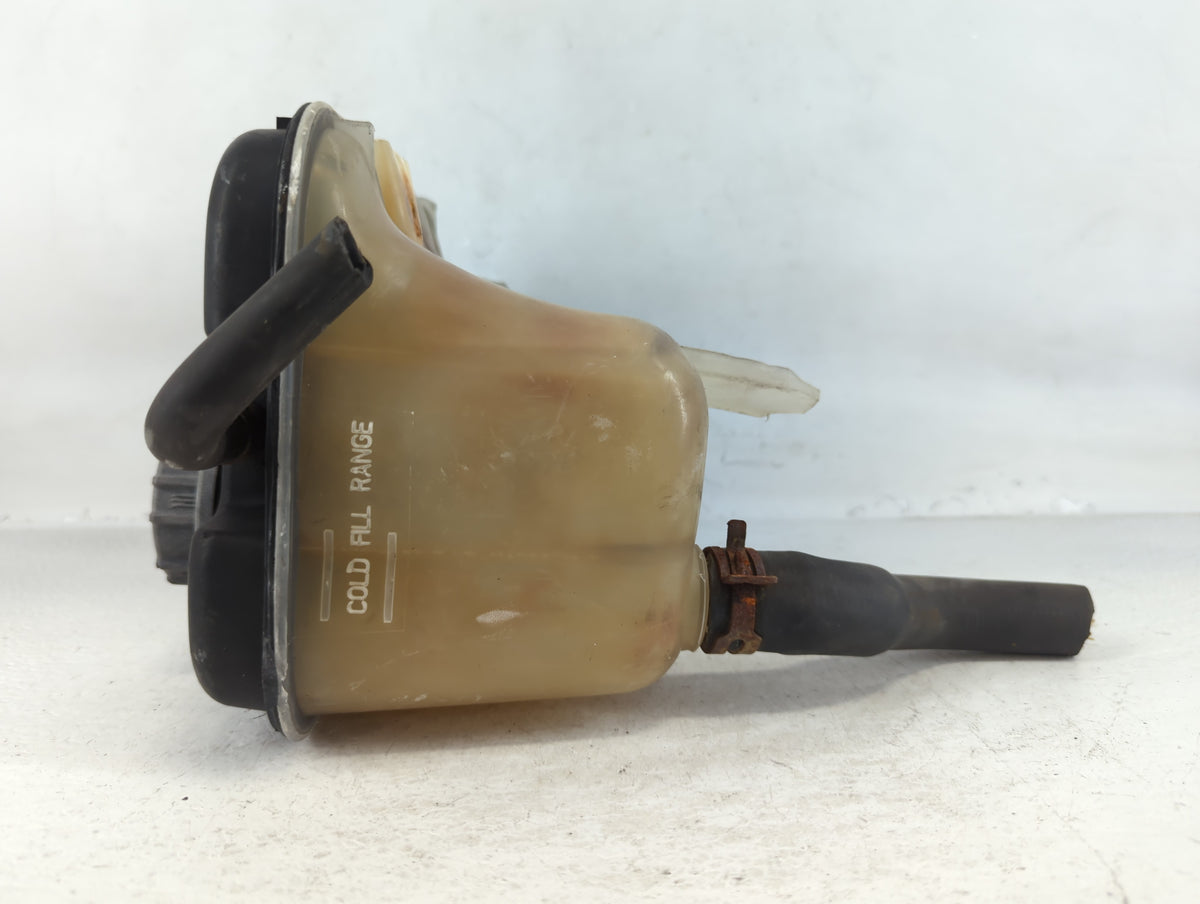 2003 Lincoln Town Car Radiator Coolant Overflow Expansion Tank Bottle 692145 - Oemusedautoparts1.com
