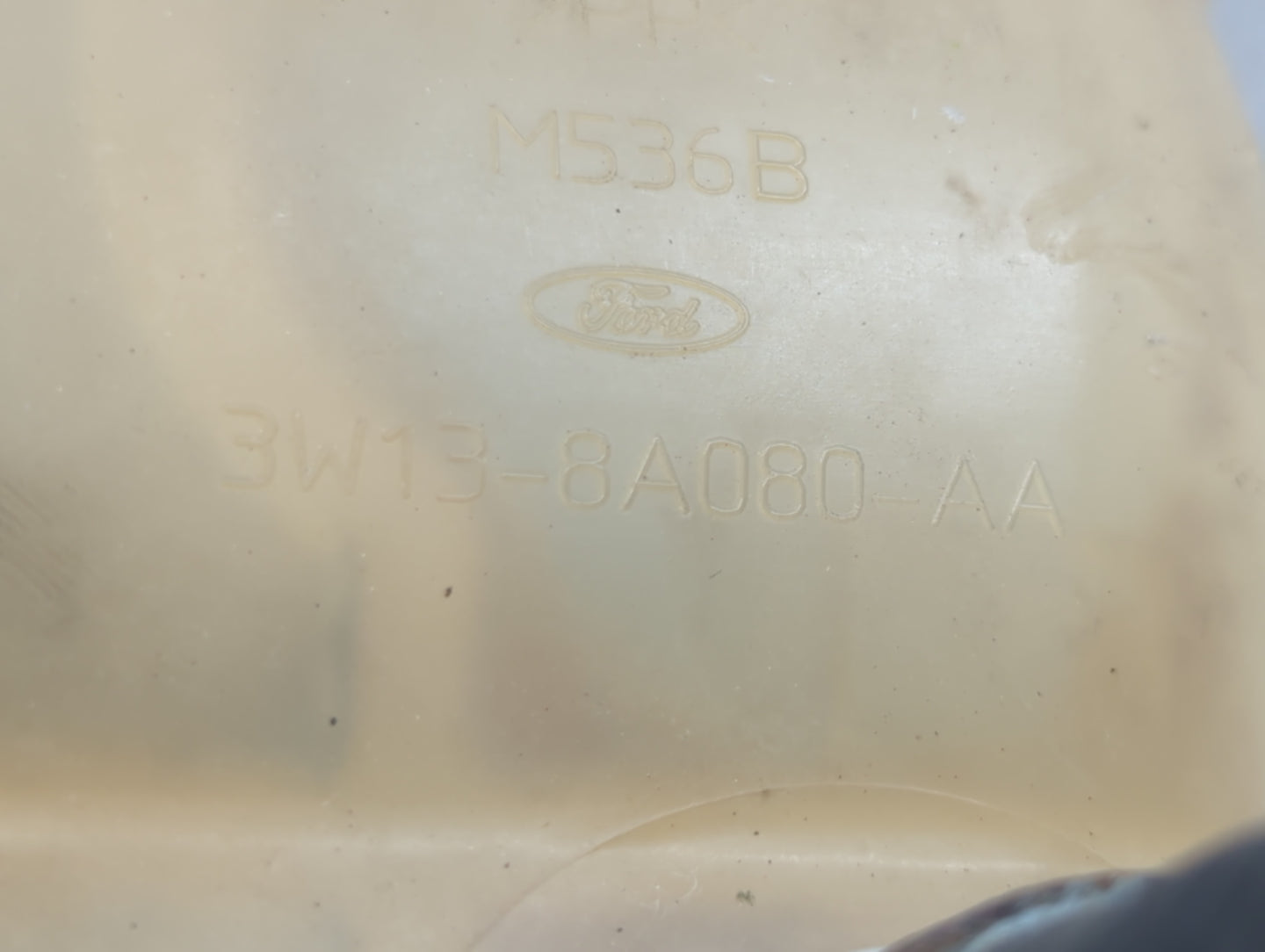 2003 Lincoln Town Car Radiator Coolant Overflow Expansion Tank Bottle 692145 - Oemusedautoparts1.com