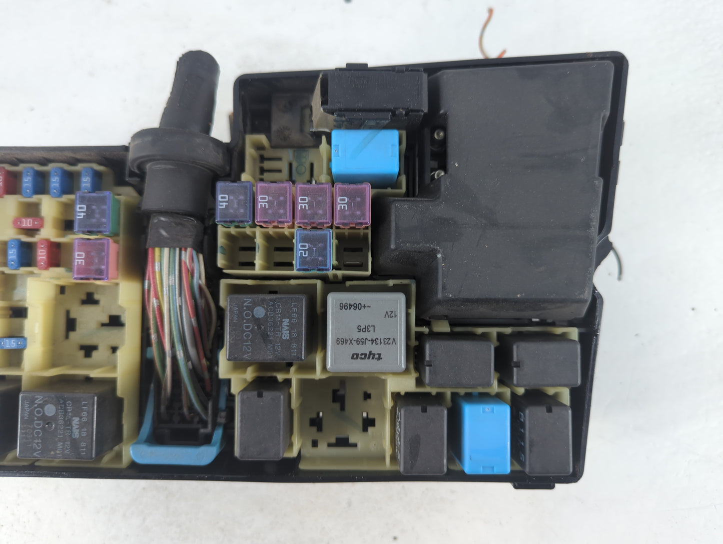 2004-2009 Mazda 3 Fusebox Fuse Box Panel Relay Module P/N:518818109 Fits Fits 2004 2005 2006 2007 2008 2009 OEM Used Auto Pa