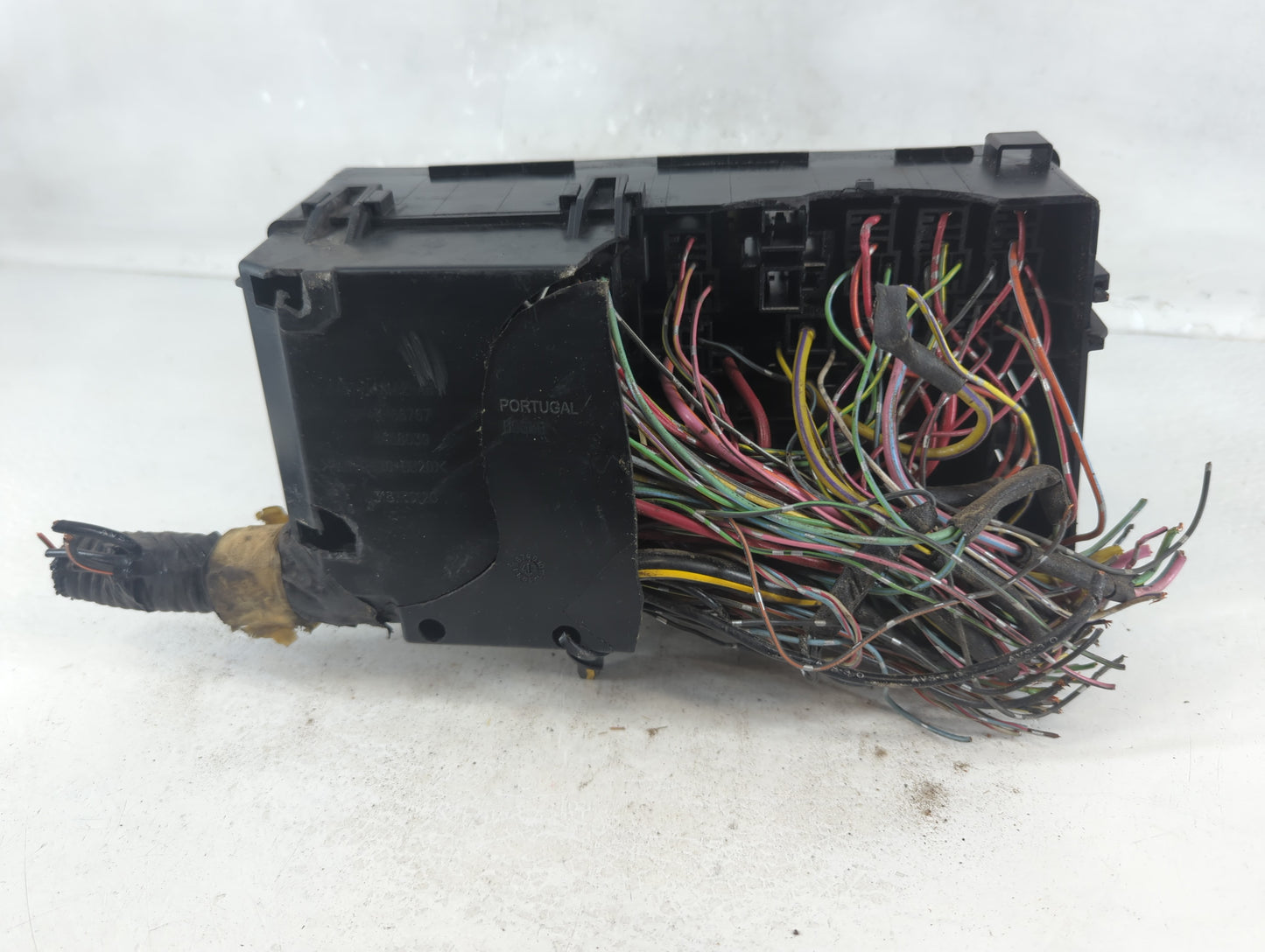 2004-2009 Mazda 3 Fusebox Fuse Box Panel Relay Module P/N:518818109 Fits Fits 2004 2005 2006 2007 2008 2009 OEM Used Auto Pa