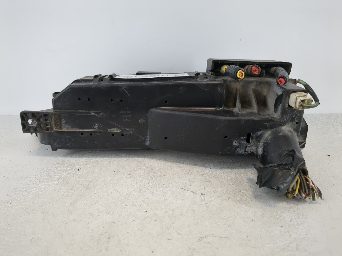 2004-2009 Mazda 3 Fusebox Fuse Box Panel Relay Module P/N:8L8T-14A003-A Fits Fits 2004 2005 2006 2007 2008 2009 OEM Used Aut