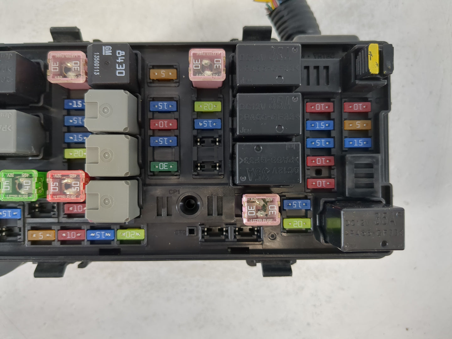 2004-2009 Mazda 3 Fusebox Fuse Box Panel Relay Module P/N:95367701 Fits Fits 2004 2005 2006 2007 2008 2009 OEM Used Auto Par