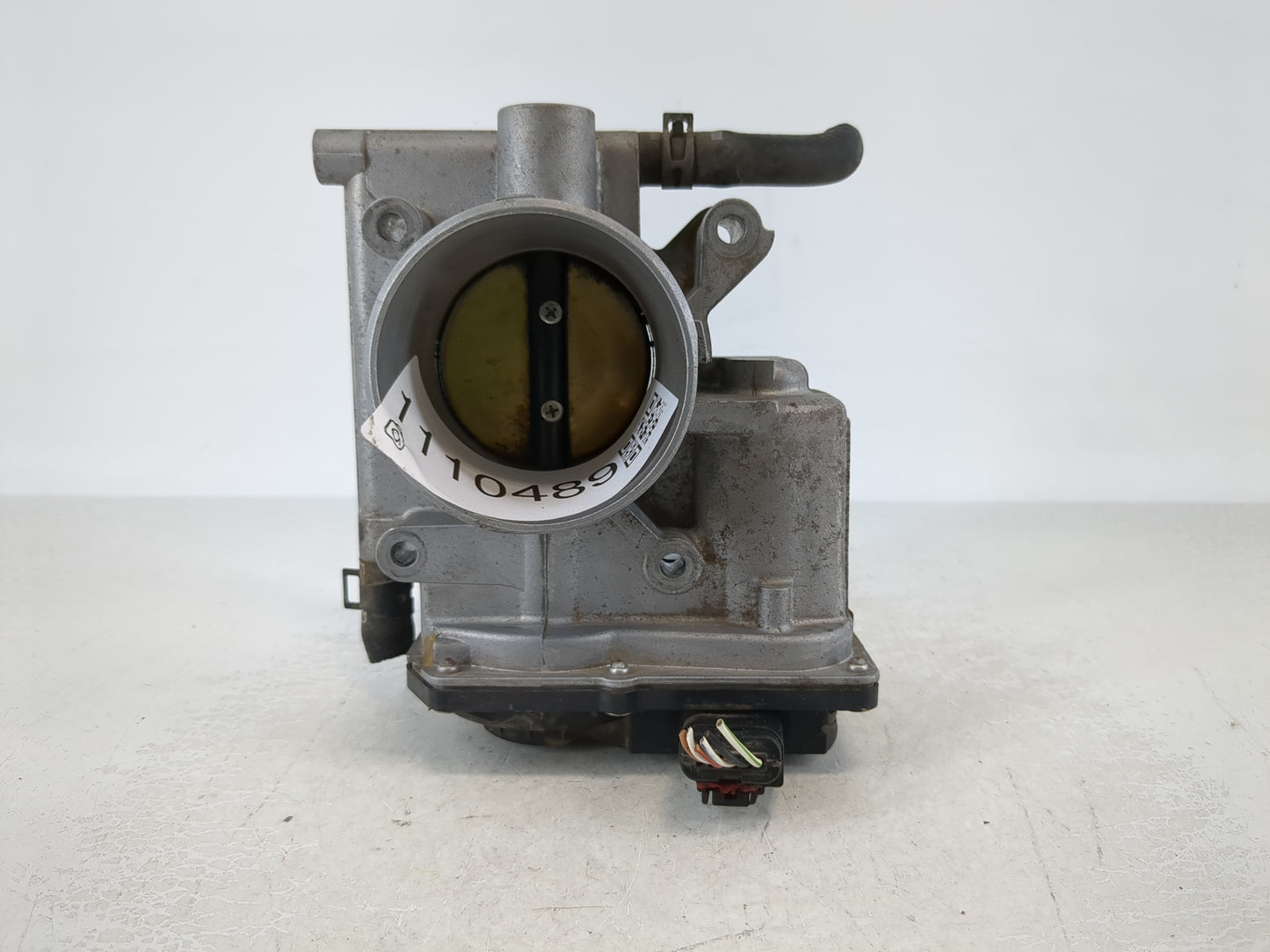 2006-2013 Mazda 3 Throttle Body P/N:L3R4 13 640 Fits Fits 2006 2007 2008 2009 2010 2011 2012 2013 OEM Used Auto Parts - Oemu