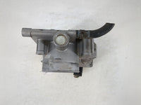 2006-2013 Mazda 3 Throttle Body P/N:L3R4 13 640 Fits Fits 2006 2007 2008 2009 2010 2011 2012 2013 OEM Used Auto Parts - Oemu