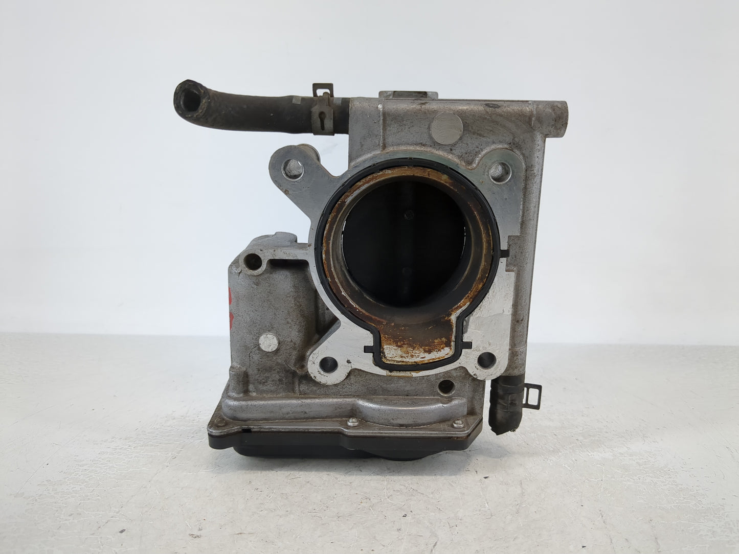 2006-2013 Mazda 3 Throttle Body P/N:L3R4 13 640 Fits Fits 2006 2007 2008 2009 2010 2011 2012 2013 OEM Used Auto Parts - Oemu