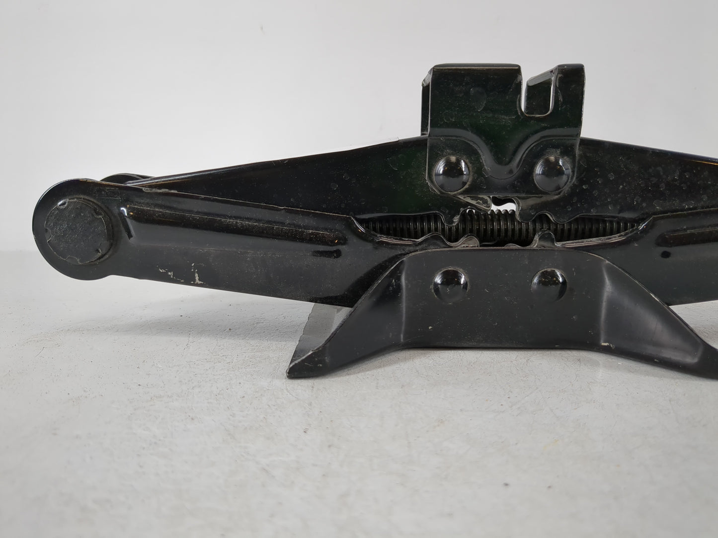 2008 Mazda 3 Spare Scissor Car Jack - Oemusedautoparts1.com