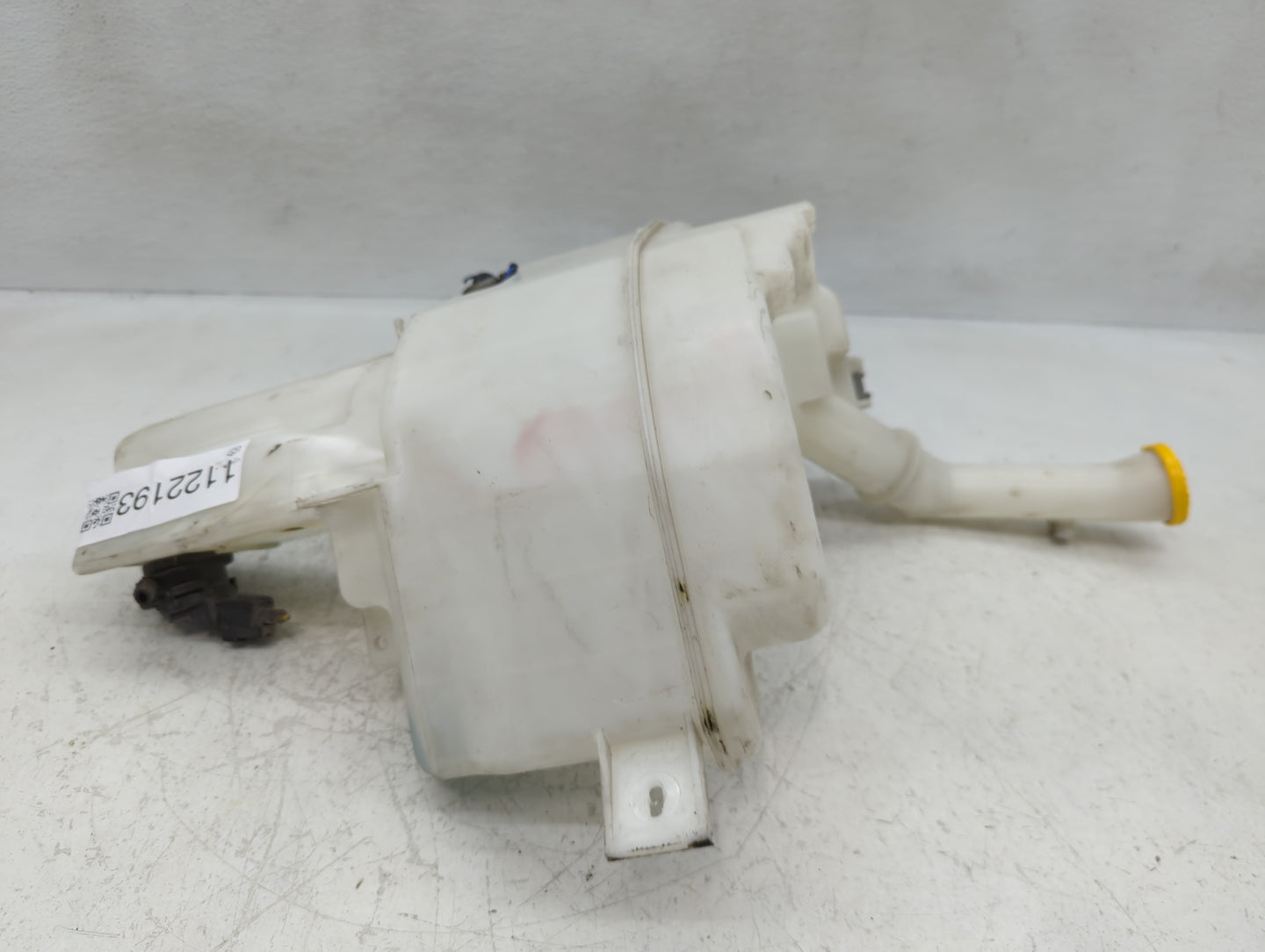 2004-2009 Mazda 3 Windshield Washer Fluid Reservoir Bottle Oem - Oemusedautoparts1.com