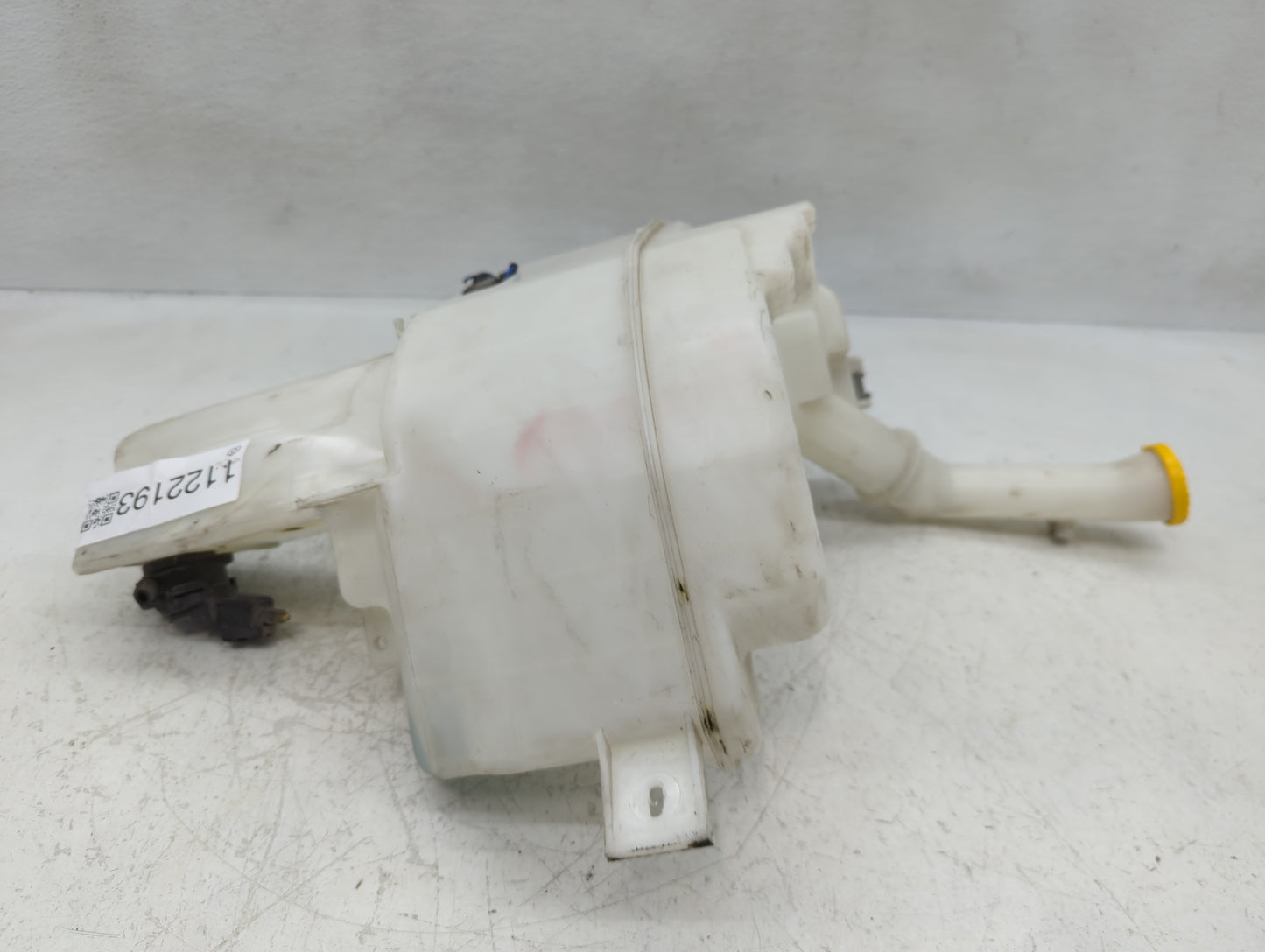 2004-2009 Mazda 3 Windshield Washer Fluid Reservoir Bottle Oem - Oemusedautoparts1.com
