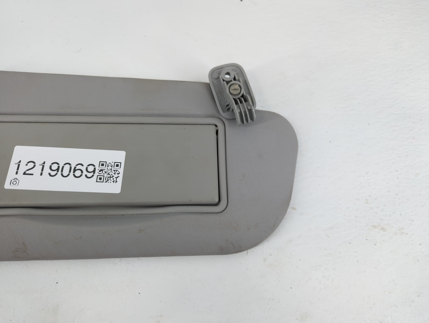 2004-2009 Mazda 3 Sun Visor Shade Replacement Passenger Right Mirror Fits Fits 2004 2005 2006 2007 2008 2009 OEM Used Auto P