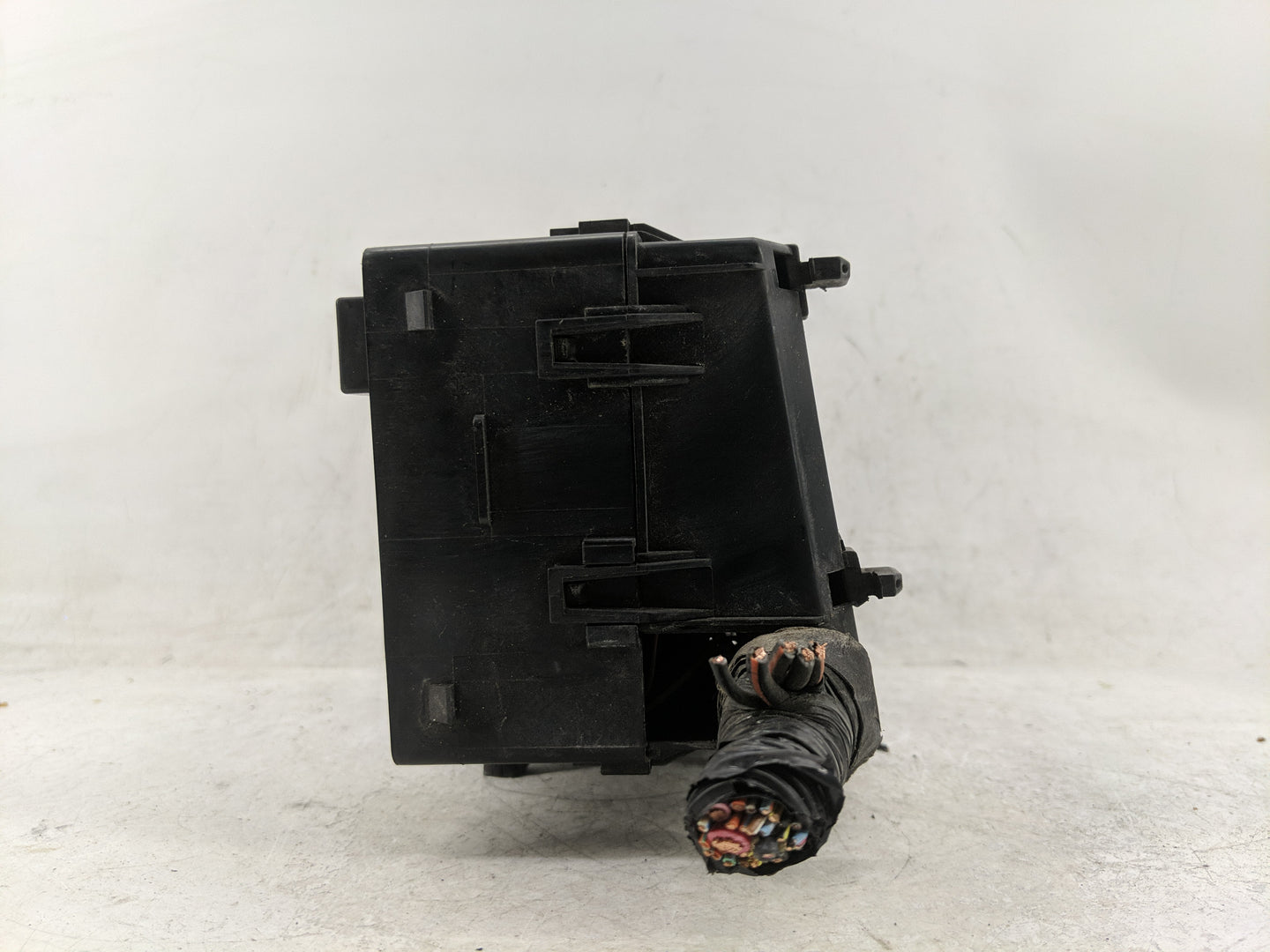 2004-2009 Mazda 3 Fusebox Fuse Box Panel Relay Module P/N:518818109 8P4K-66765 Fits Fits 2004 2005 2006 2007 2008 2009 OEM U