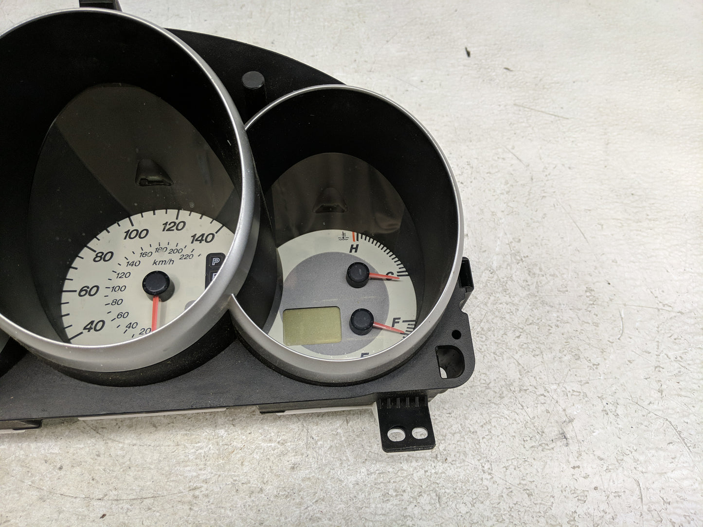 2007-2009 Mazda 3 Instrument Cluster Speedometer Gauges P/N:85 BAS1 A Fits Fits 2007 2008 2009 OEM Used Auto Parts - Oemused