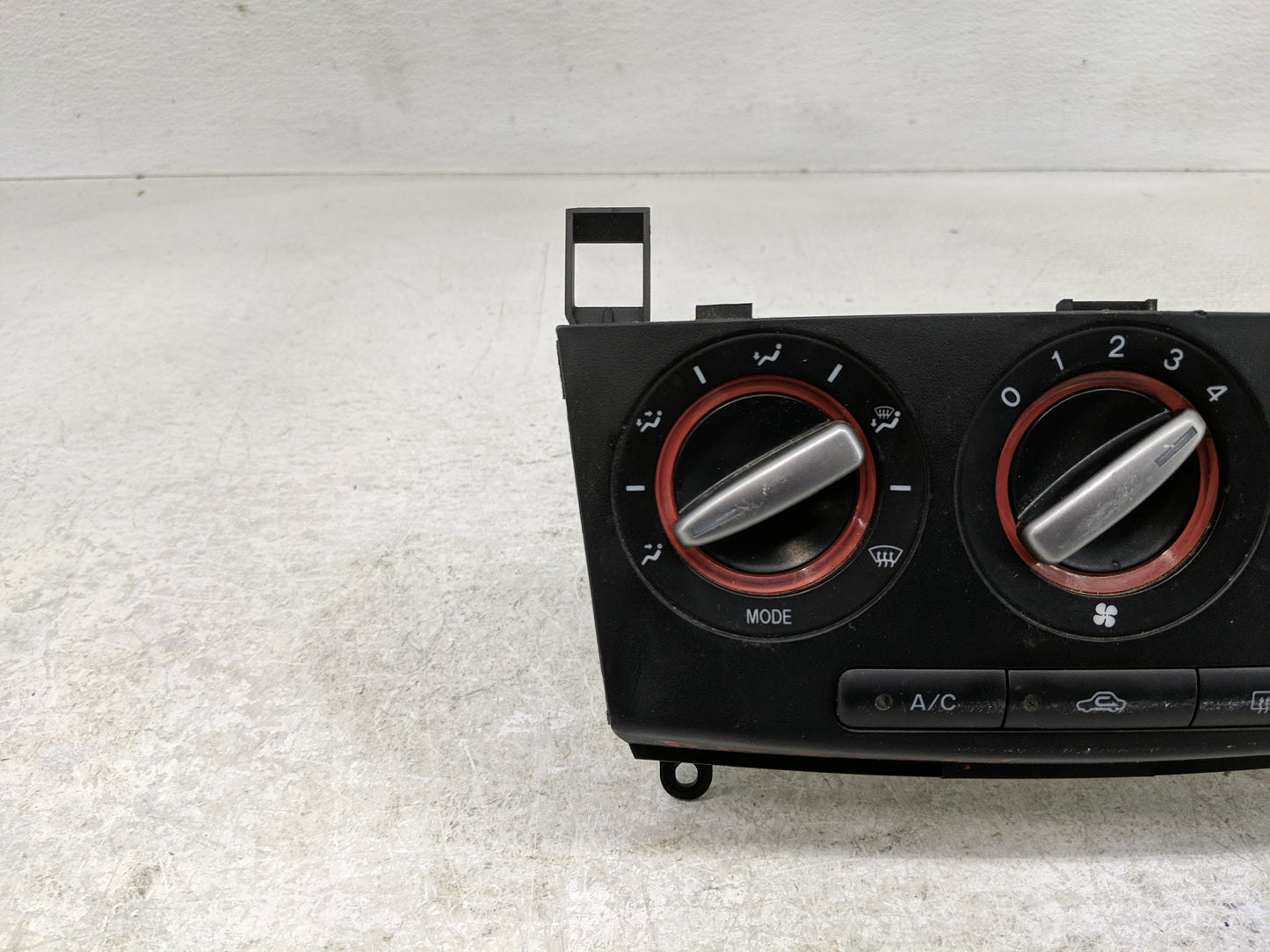 2007-2008 Mazda 3 Climate Control Module Temperature AC/Heater Replacement Fits Fits 2007 2008 OEM Used Auto Parts - Oemused