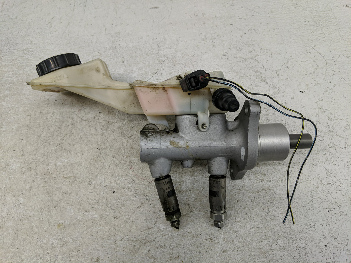 2004-2013 Mazda 3 Brake Master Cylinder - Oemusedautoparts1.com