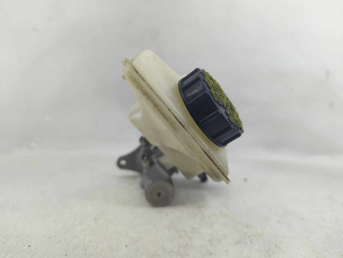 2004-2013 Mazda 3 Brake Master Cylinder 1290527 - Oemusedautoparts1.com