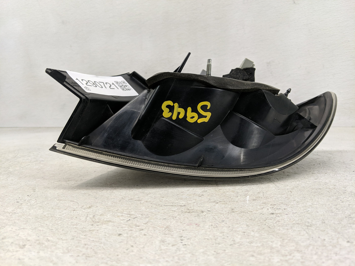 2005-2009 Mazda 3 Tail Light Assembly Driver Left OEM Fits Fits 2005 2006 2007 2008 2009 OEM Used Auto Parts - Oemusedautopa