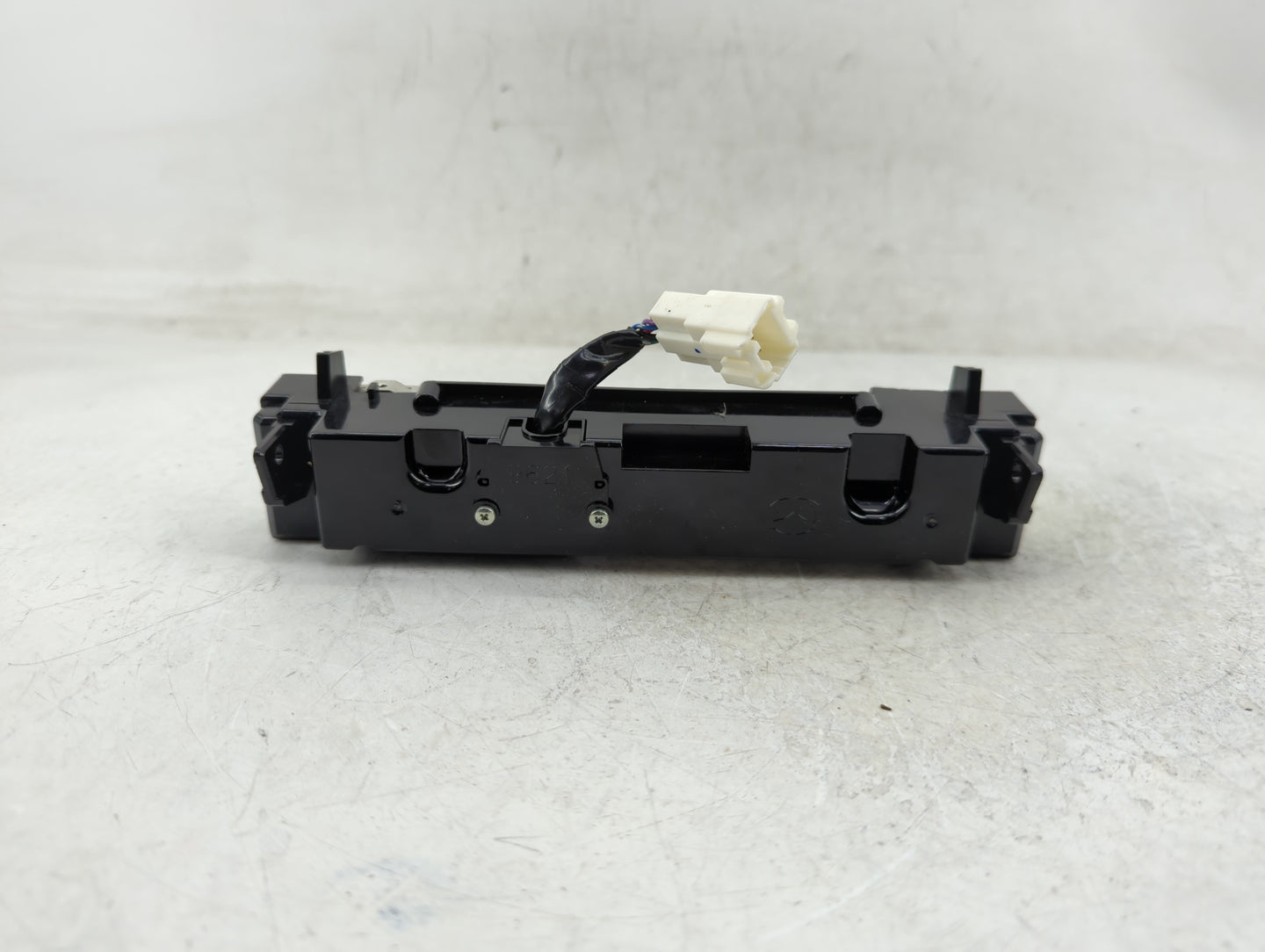 2006-2009 Mazda 3 Information Display Screen - Oemusedautoparts1.com