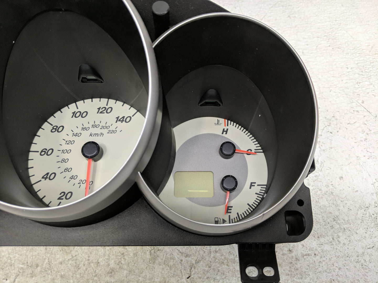 2007-2008 Mazda 3 Instrument Cluster Speedometer Gauges Fits Fits 2007 2008 OEM Used Auto Parts - Oemusedautoparts1.com