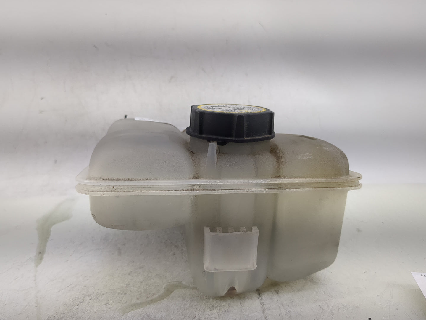 2004-2009 Mazda 3 Windshield Washer Fluid Reservoir Bottle Oem - Oemusedautoparts1.com
