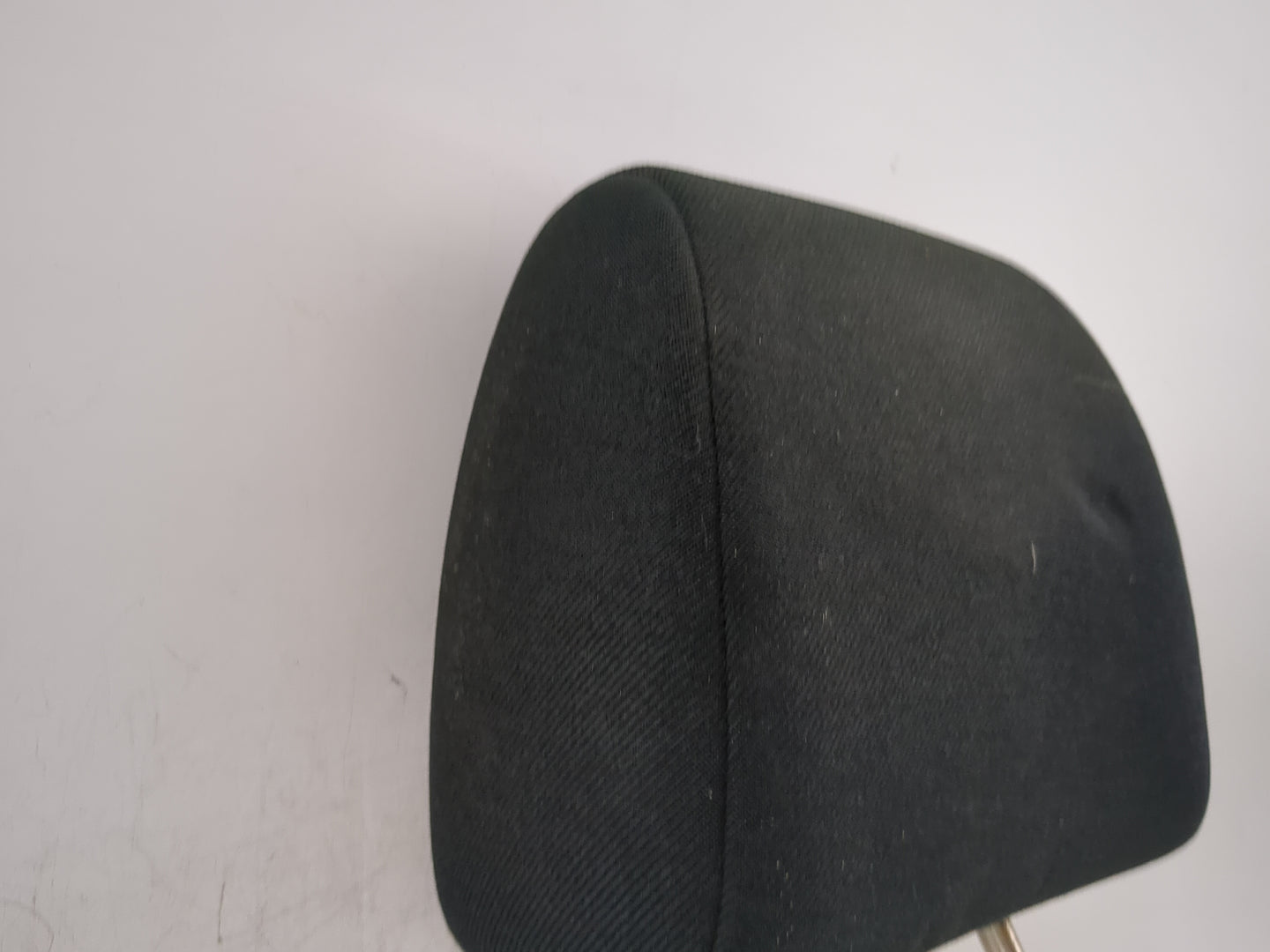 2007-2008 Mazda 3 Headrest Head Rest Rear Seat Fits Fits 2007 2008 OEM Used Auto Parts - Oemusedautoparts1.com