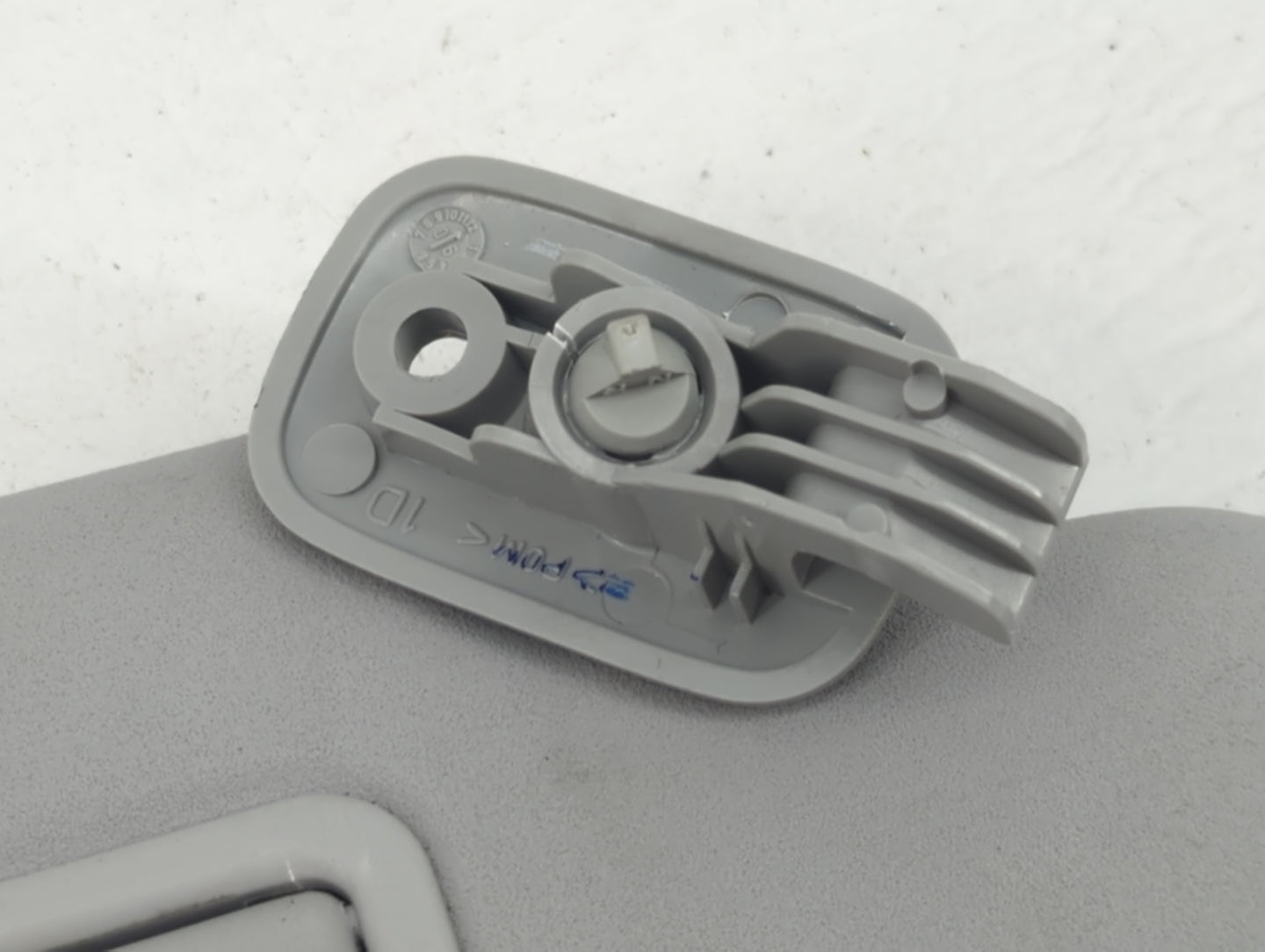 2007-2009 Mazda 3 Sun Visor Shade Replacement Passenger Right Mirror Fits Fits 2007 2008 2009 OEM Used Auto Parts - Oemuseda