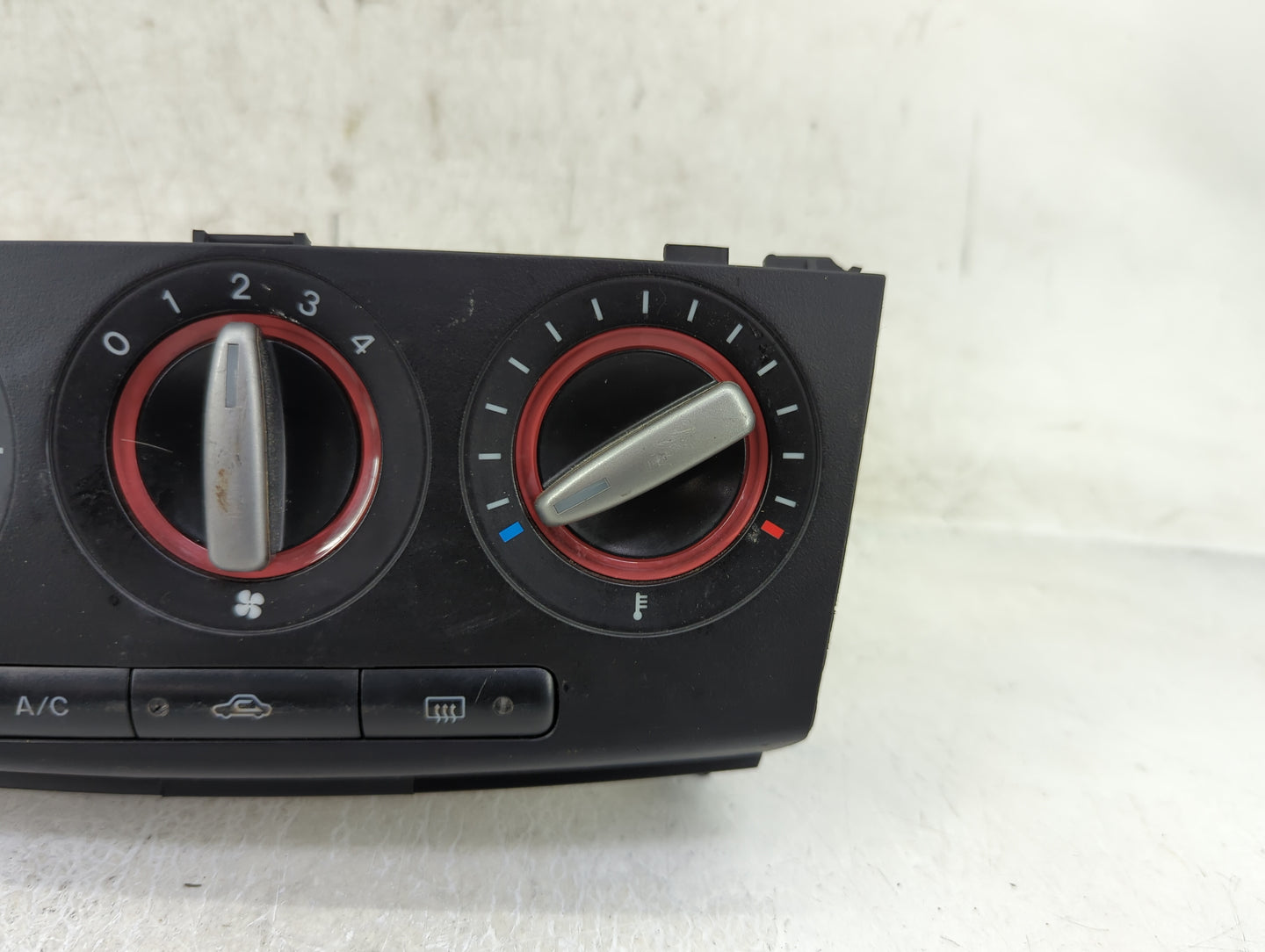 2007-2008 Mazda 3 Climate Control Module Temperature AC/Heater Replacement Fits Fits 2007 2008 OEM Used Auto Parts - Oemused