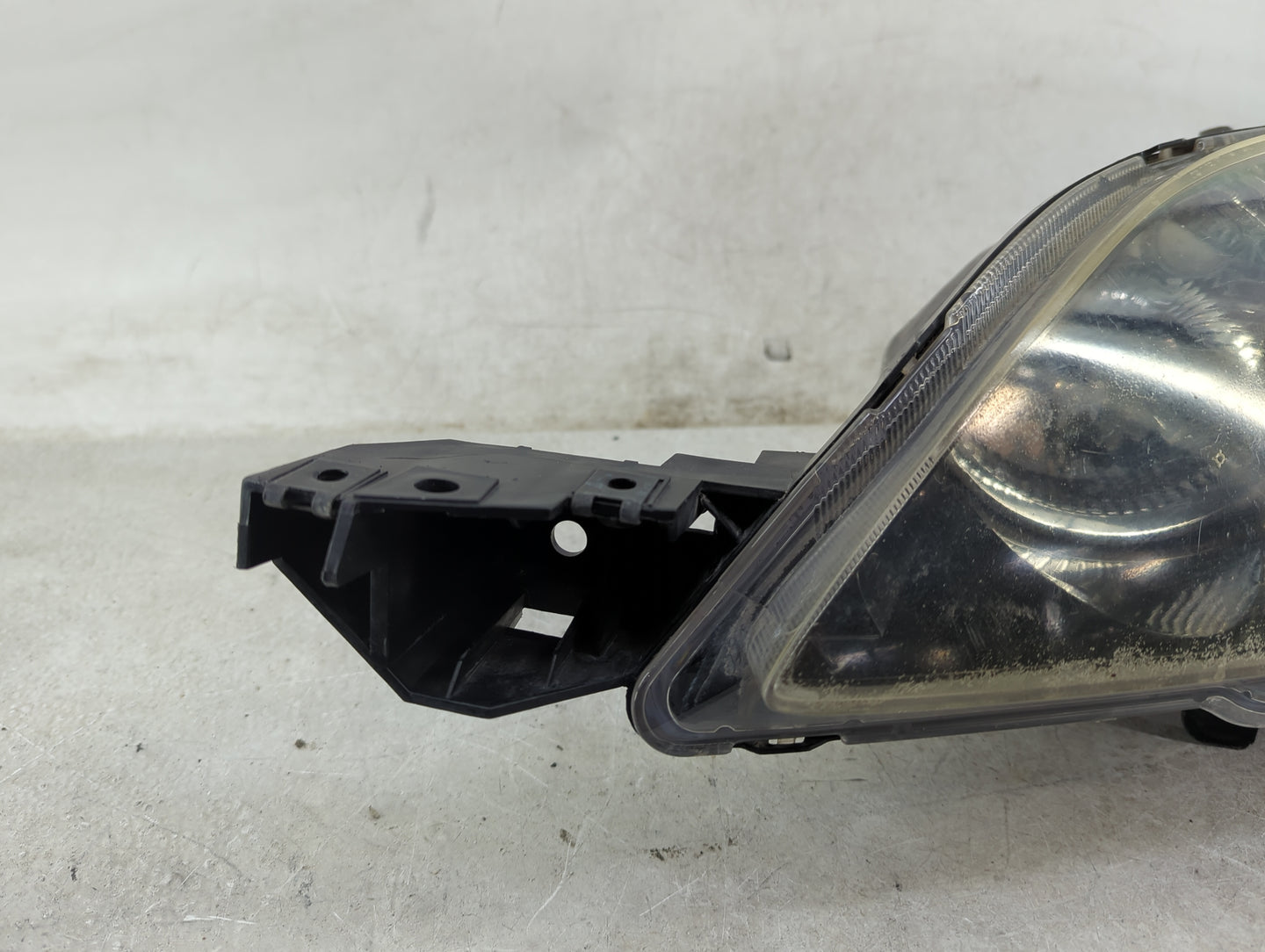 2004-2009 Mazda 3 Passenger Right Oem Head Light Headlight Lamp - Oemusedautoparts1.com