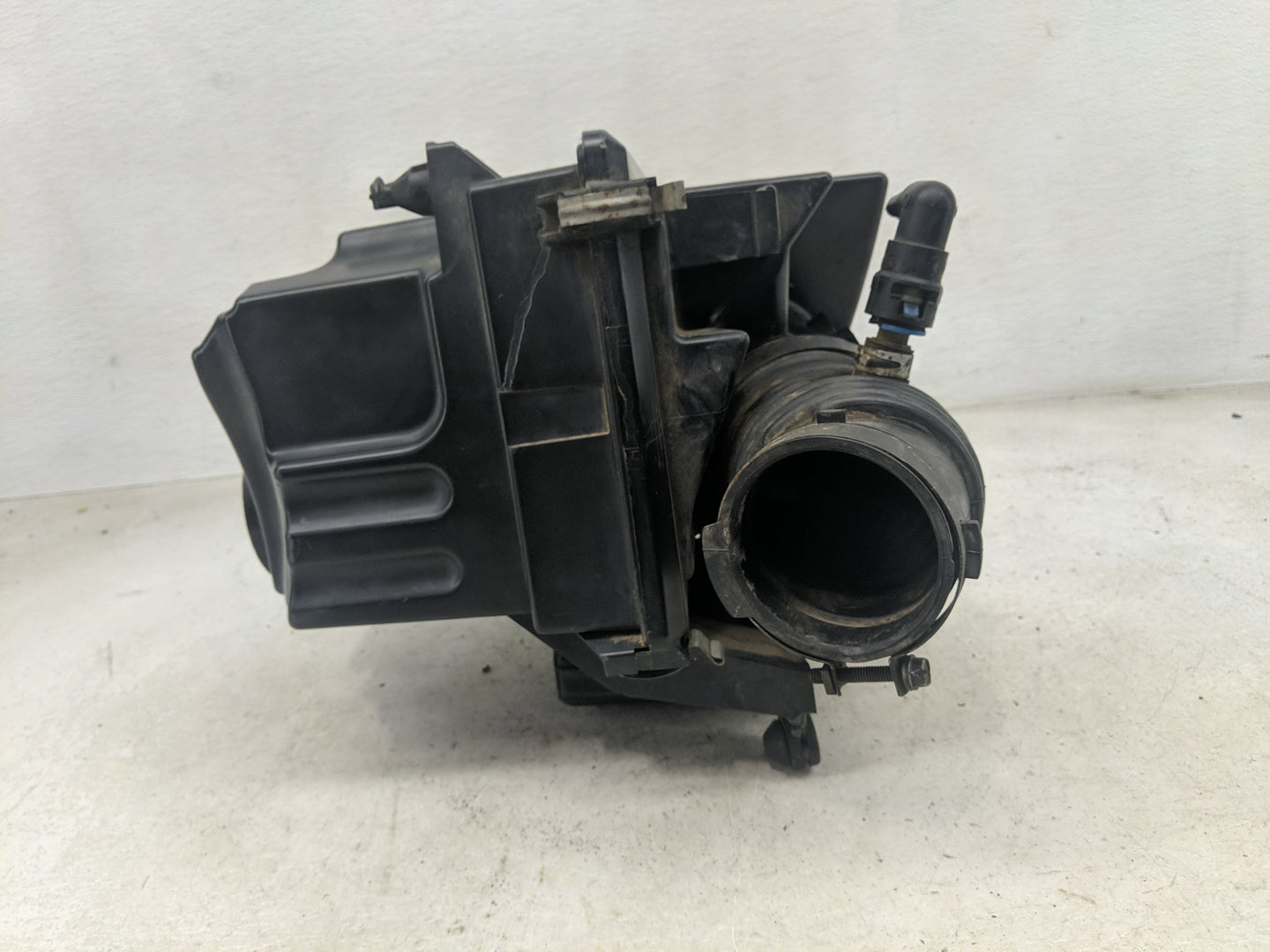 2004-2009 Mazda 3 Air Cleaner Intake-duct Hose Tube 1464701 - Oemusedautoparts1.com
