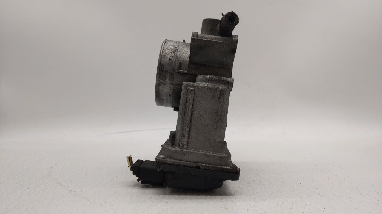 2006-2013 Mazda 3 Throttle Body P/N:6M86-9F991 L3R4 13 640, 6M8G-A Fits Fits 2006 2007 2008 2009 2010 2011 2012 2013 OEM Use