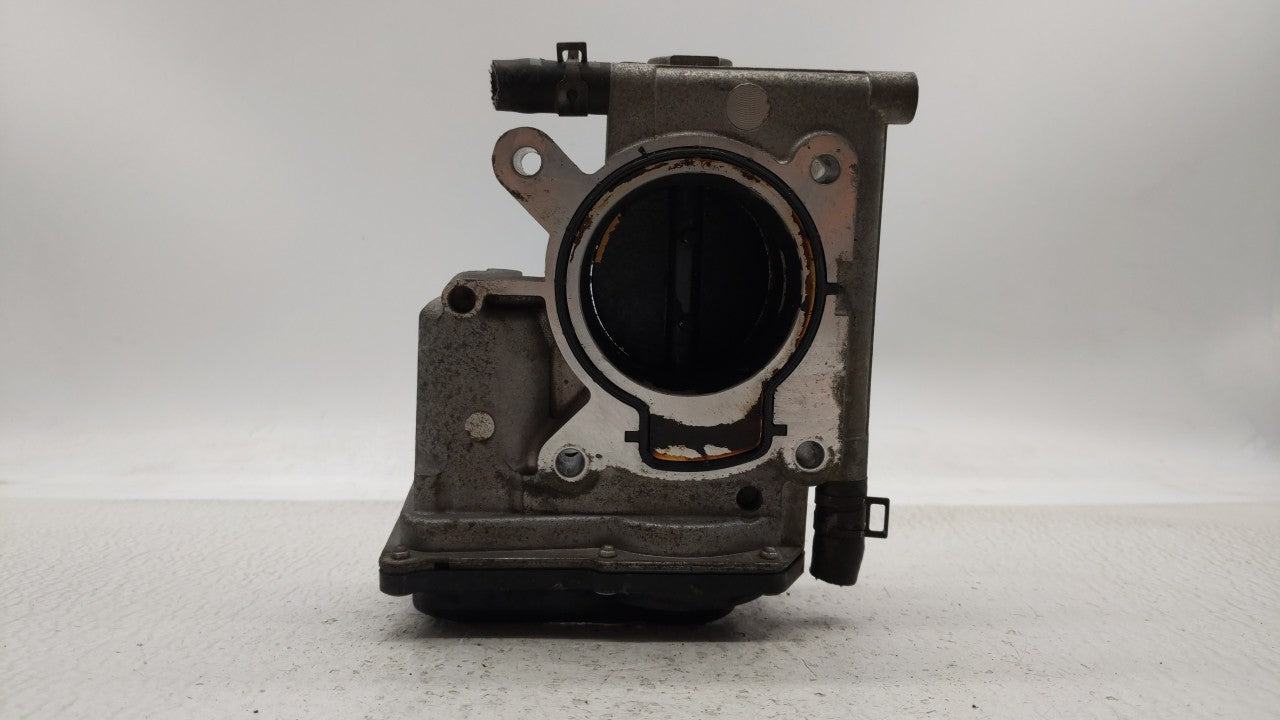 2006-2013 Mazda 3 Throttle Body P/N:L3R4 13 640 L3G2 13 640 A, P53N 13 640 Fits Fits 2006 2007 2008 2009 2010 2011 2012 2013