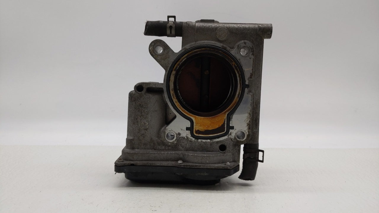 2006-2013 Mazda 3 Throttle Body P/N:L3R4 13 640 Fits Fits 2006 2007 2008 2009 2010 2011 2012 2013 OEM Used Auto Parts - Oemu