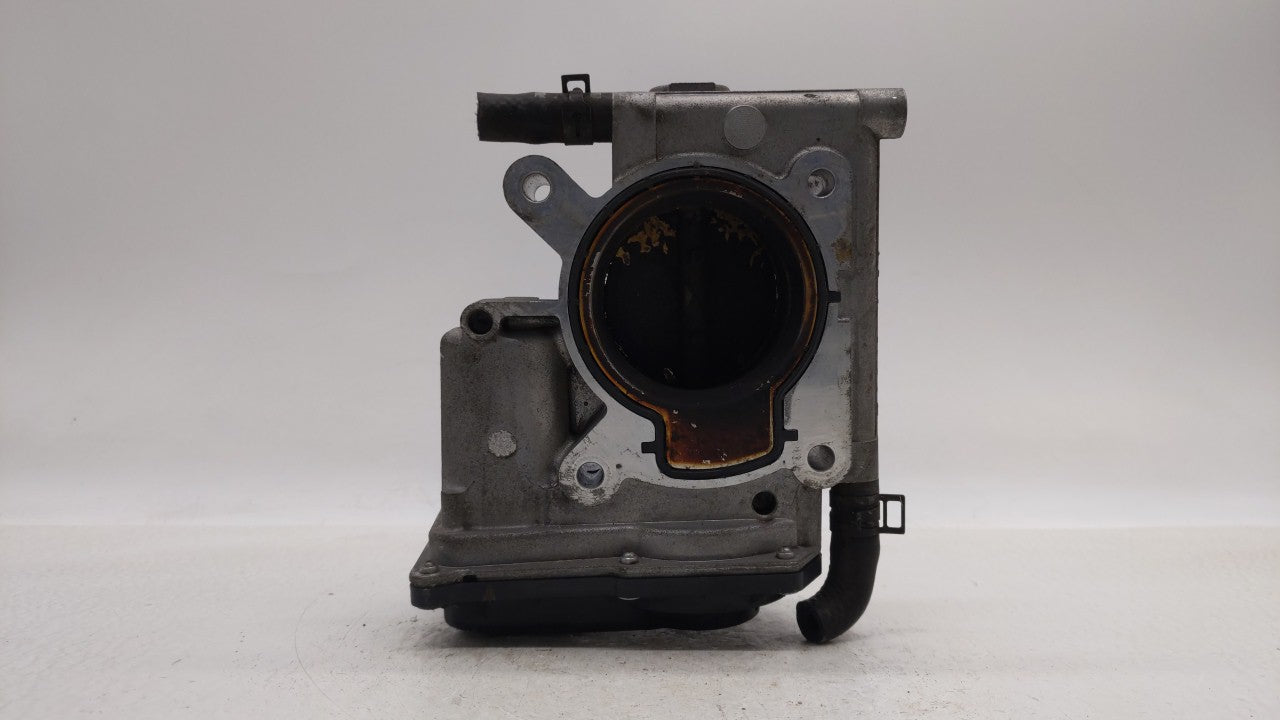 2006-2013 Mazda 3 Throttle Body P/N:L3R4 13 640 L3G2 13 640 A, P53N 13 640 Fits Fits 2006 2007 2008 2009 2010 2011 2012 2013